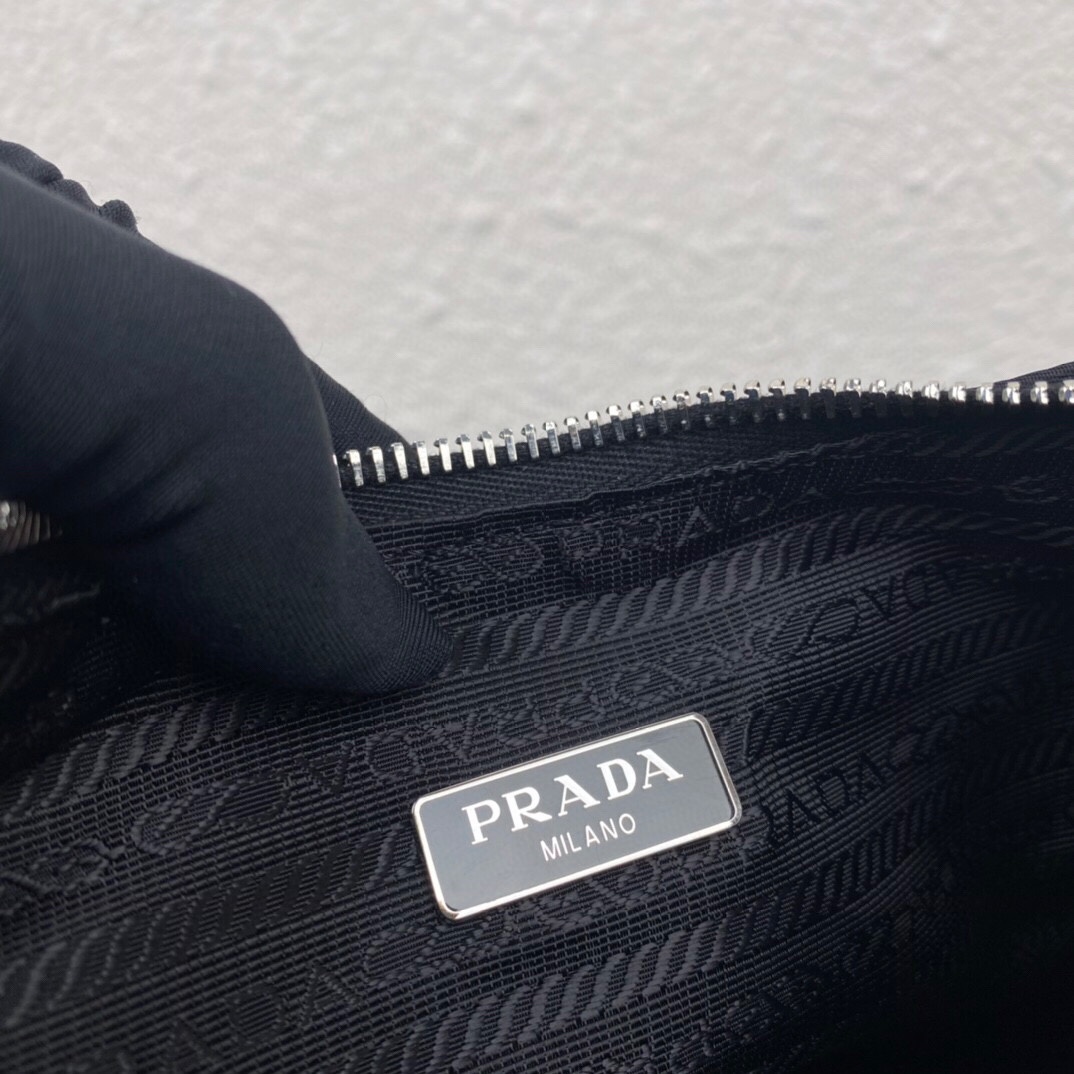 普拉达 Prada 高级成衣风衣外套及大衣服饰 #5E3195B2 7