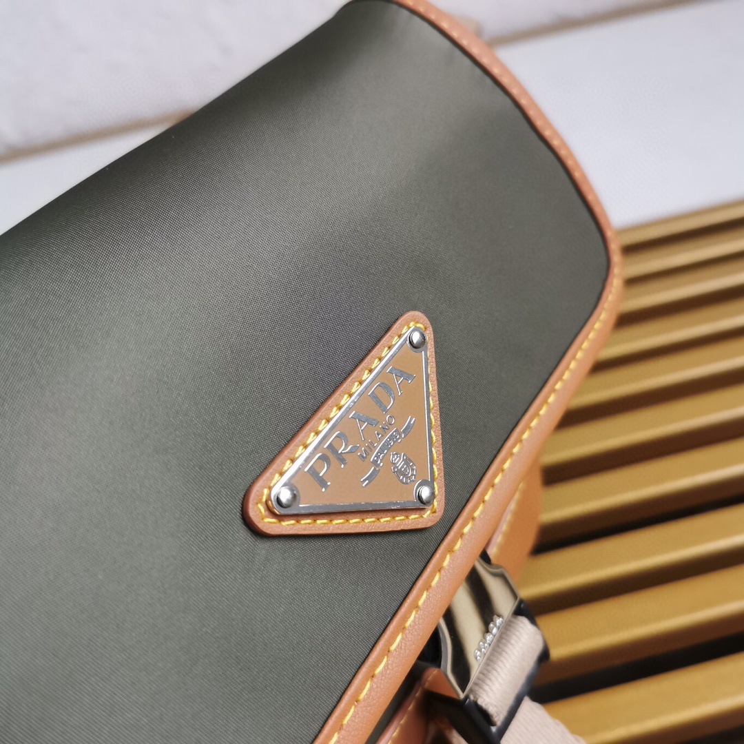 托德斯 Tod's 高定经典皮革女包手袋 #046FFF0D 6