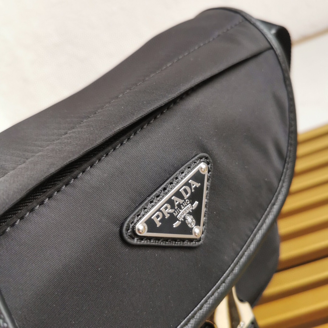 范思哲 Versace 高定经典皮革女包手袋 #50A714DB 5