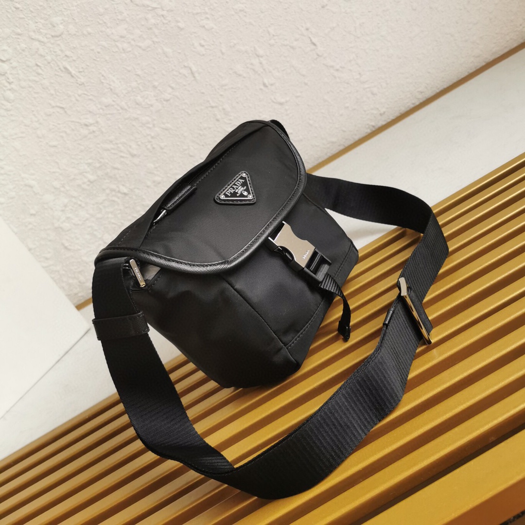 范思哲 Versace 高定经典皮革女包手袋 #50A714DB 2