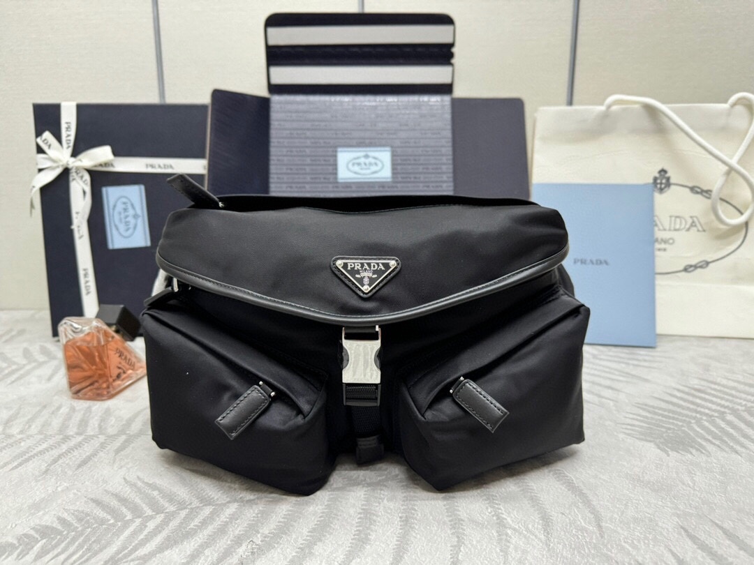 Versace Classic Handcrafted Luxury Leather Shoulder Bag Ref.23163C3D