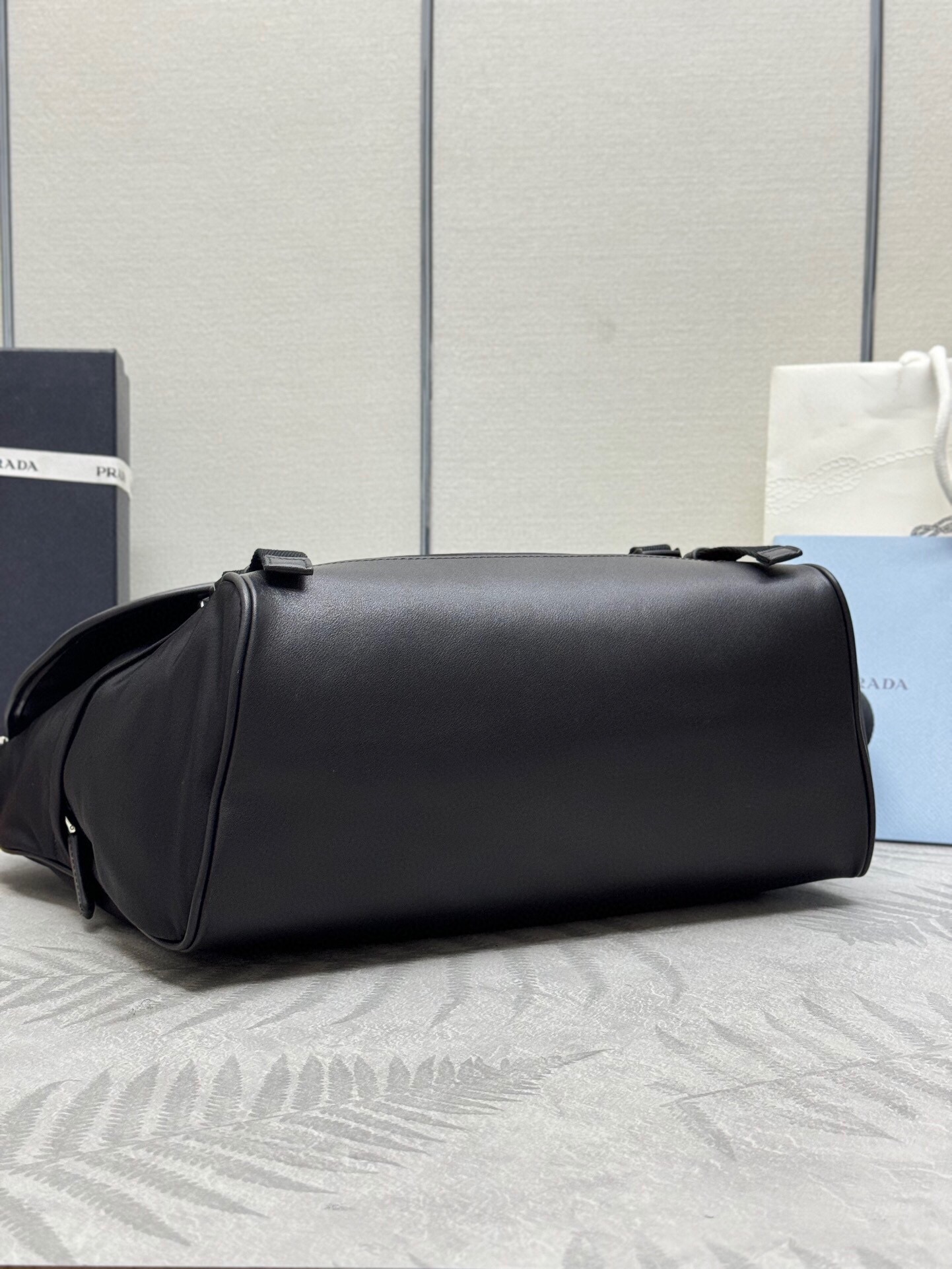阿莱亚 Alaïa 高定经典皮革女包手袋 #E7264227 4
