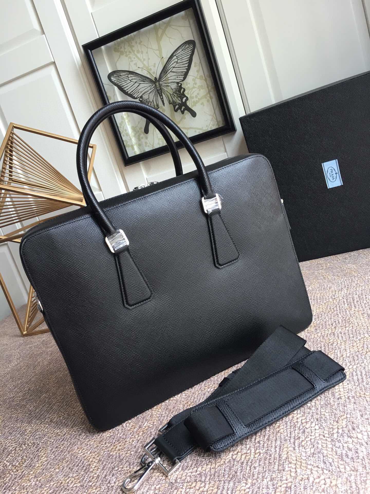 芬迪 Fendi 高定经典皮革女包手袋 #0DE35E8F 4