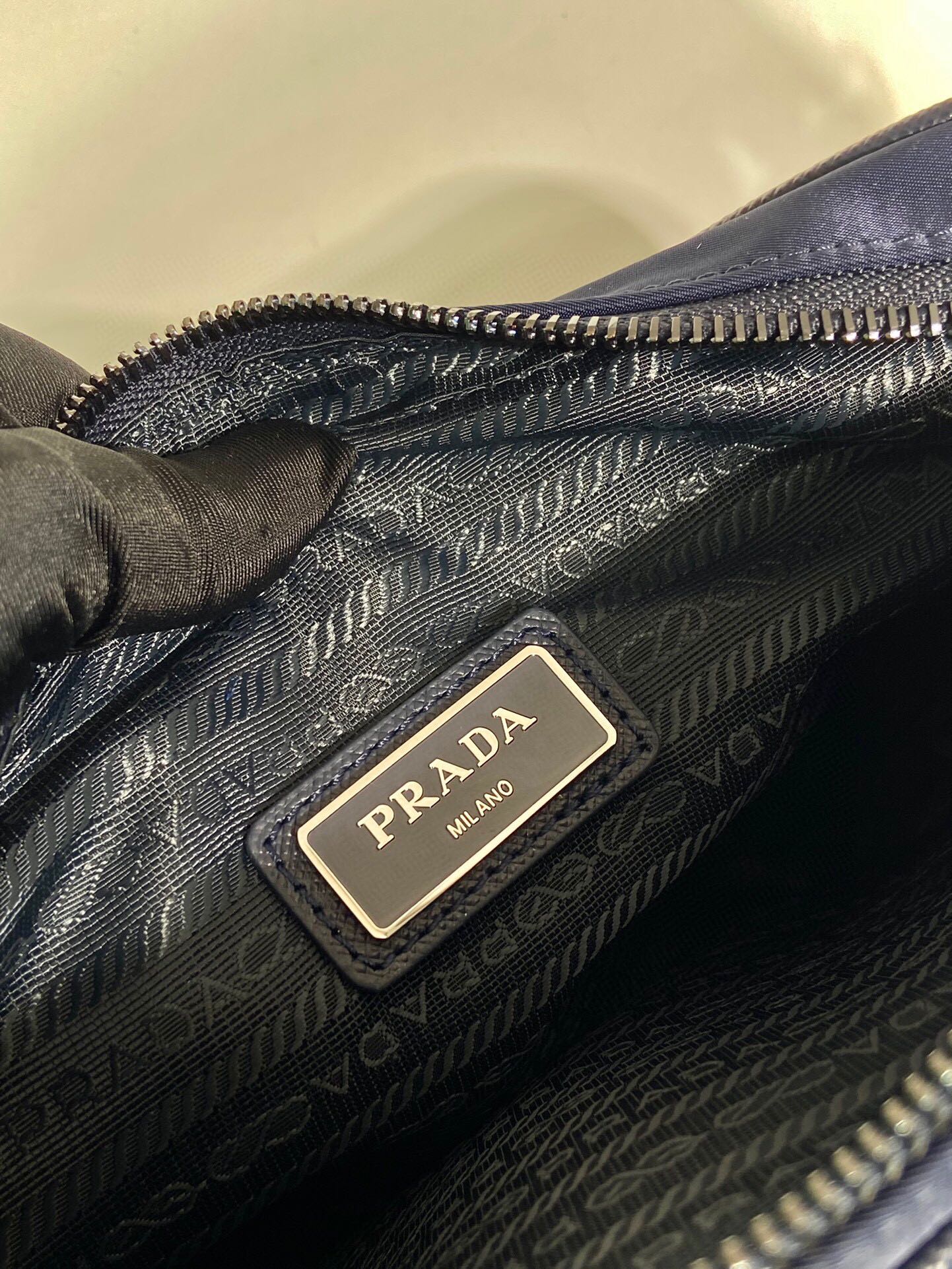 思琳 Celine 高定经典皮革女包手袋 #04DBFDA9 9