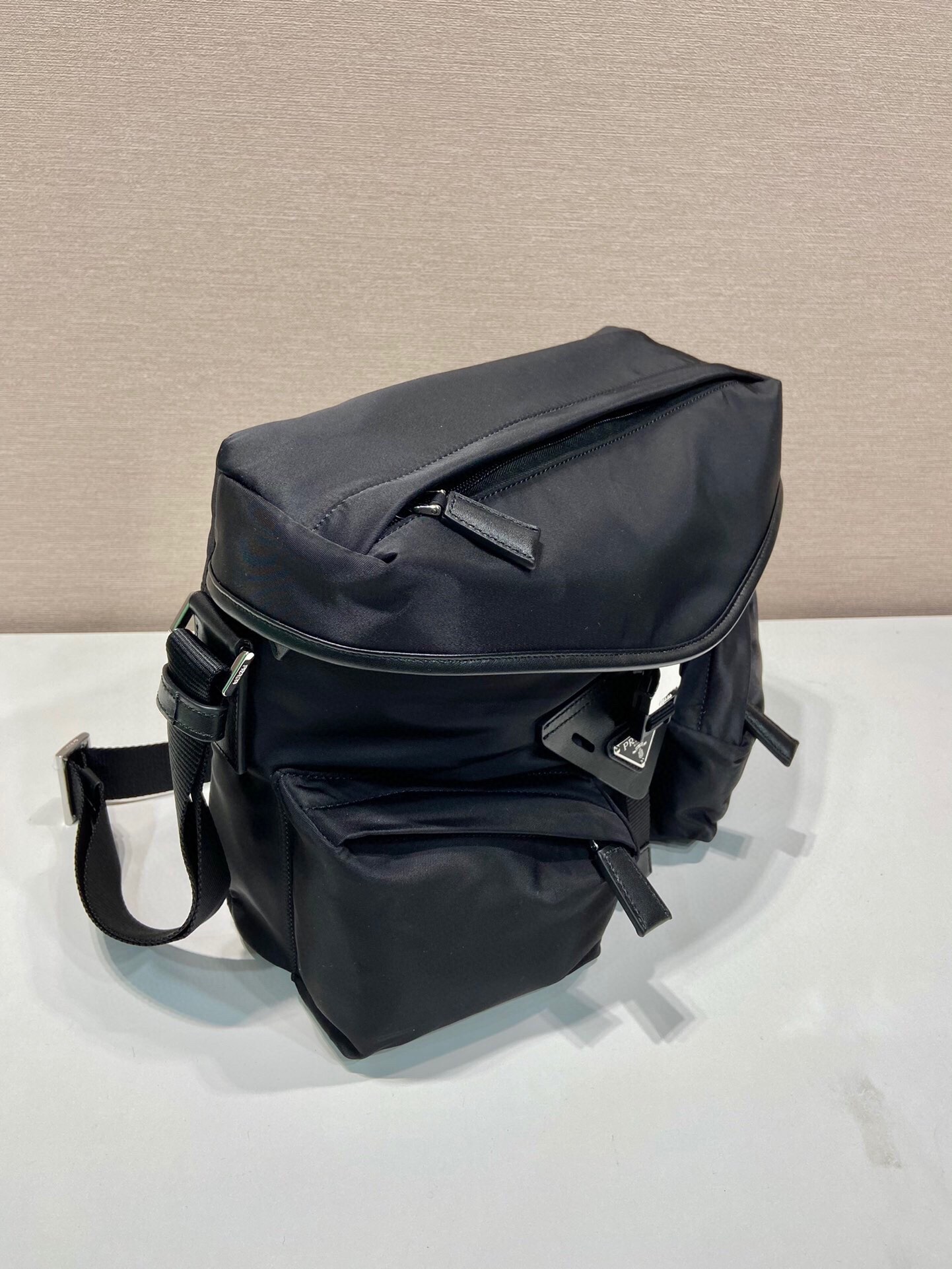 Prada Classic Handcrafted Luxury Leather Shoulder Bag Ref.657F5645 3