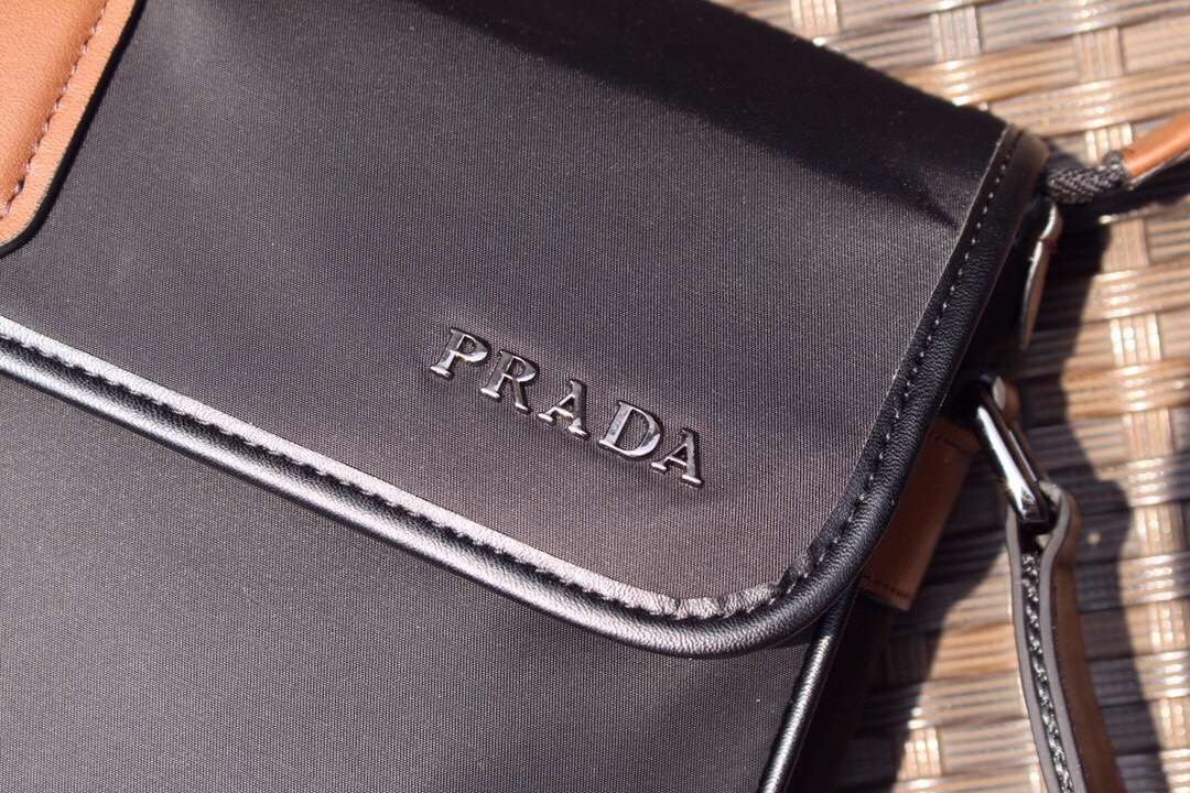 普拉达 Prada 高级成衣风衣外套及大衣服饰 #3B064404 5