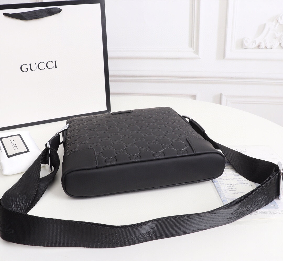 P、型号:K7-3~斜挎包黑色 古奇 GUCCI[得意]男士休闲系列👻👻👻挺阔流畅大方的楦型设计,以精 6
