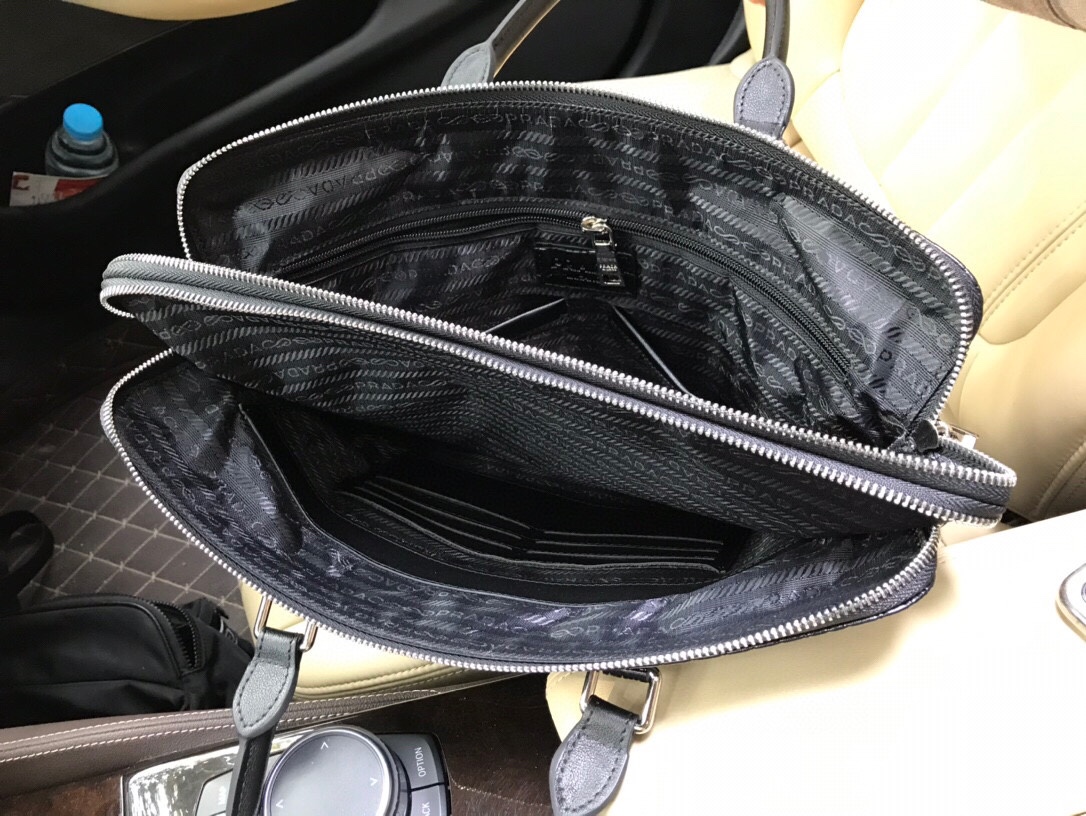 做工精致🆕 独家新款 PRADA🎈🎈全牛皮新款公文包 8