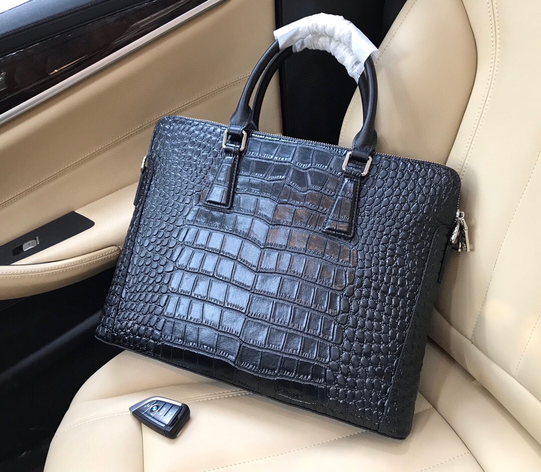 做工精致🆕 独家新款 PRADA🎈🎈全牛皮新款公文包 6