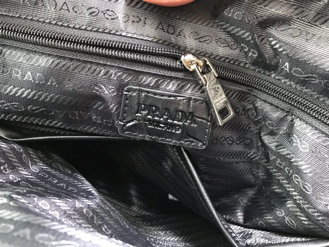 做工精致🆕 独家新款 PRADA🎈🎈全牛皮新款公文包 9