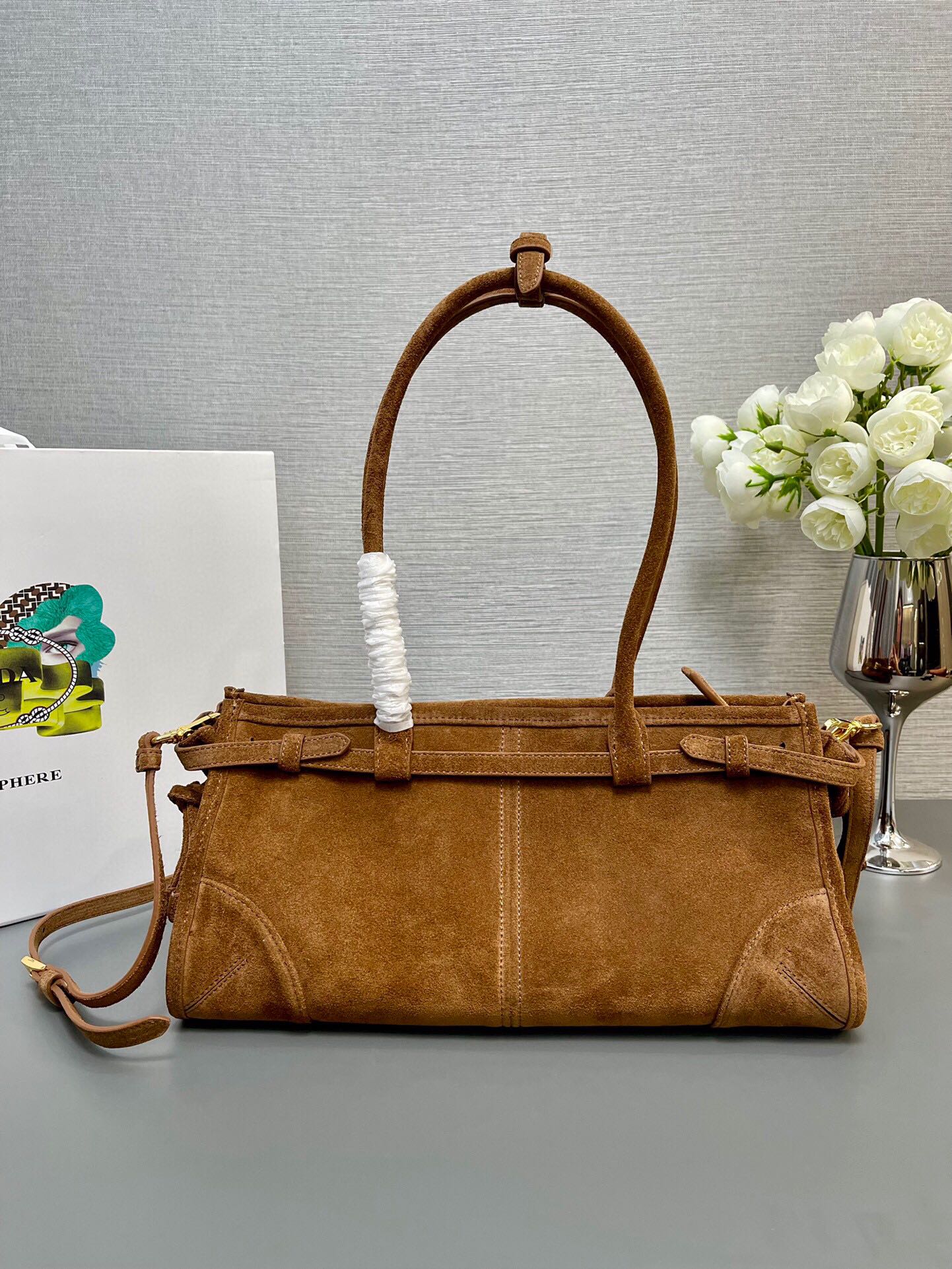 Moynat Classic Handcrafted Luxury Leather Shoulder Bag Ref 2