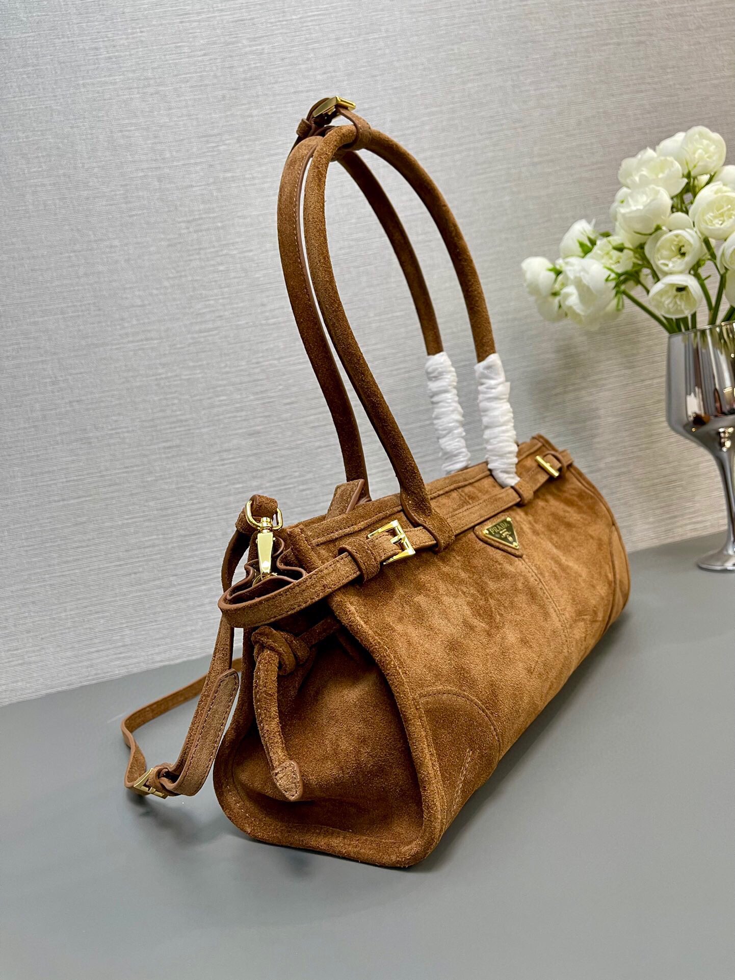 Moynat Classic Handcrafted Luxury Leather Shoulder Bag Ref 4