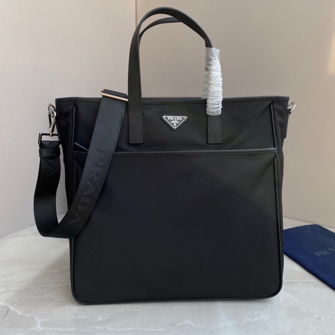 Jacquemus Classic Handcrafted Luxury Leather Shoulder Bag Ref.584A64FE