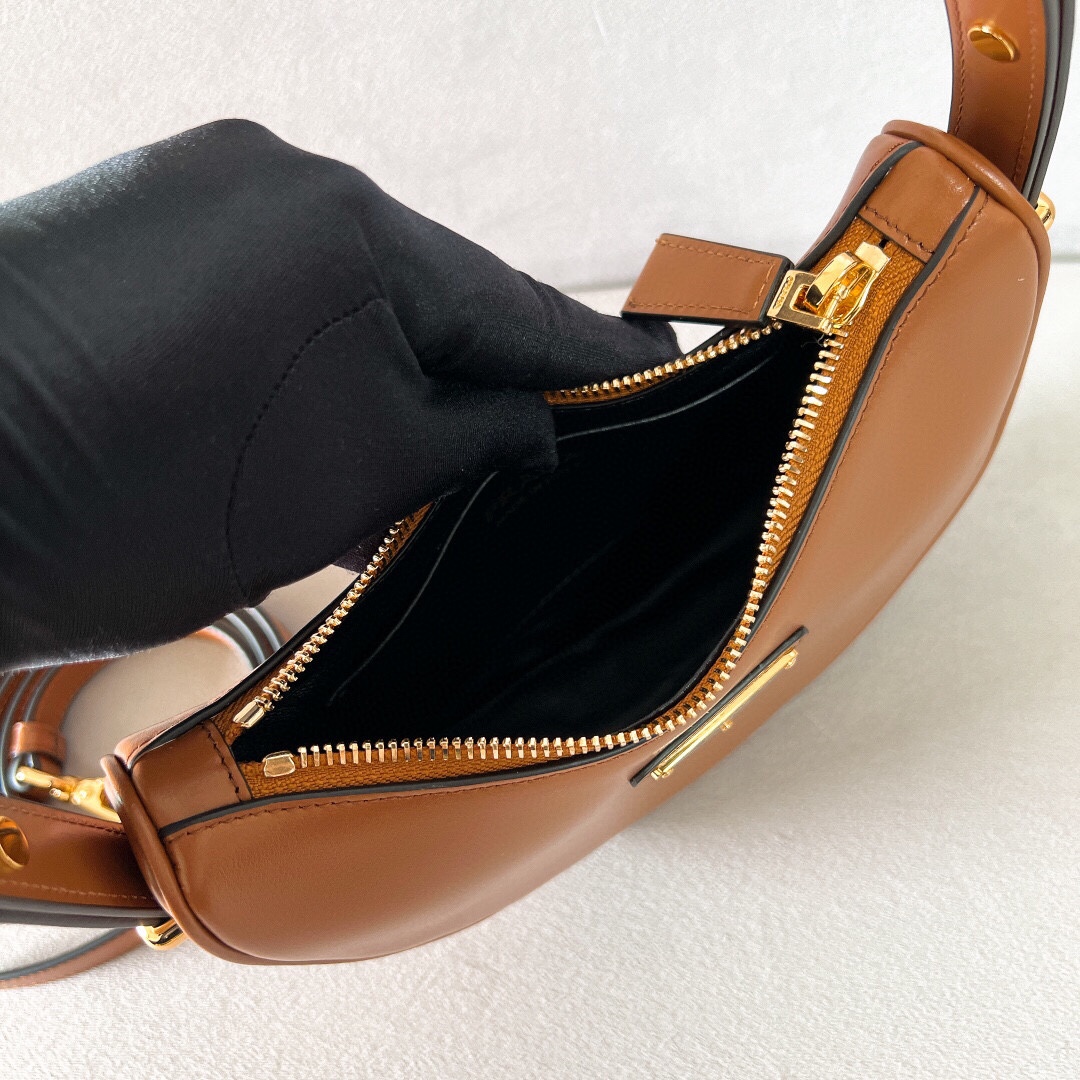 Prada Luxury Designer Handbag Shoulder Crossbody Bag crafted in premium 8