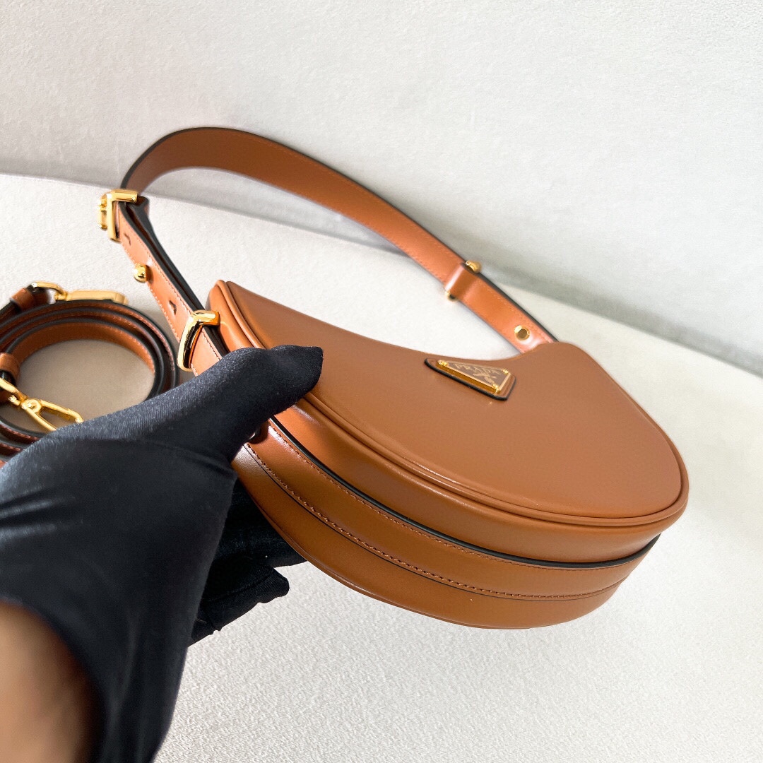 Prada Luxury Designer Handbag Shoulder Crossbody Bag crafted in premium 5