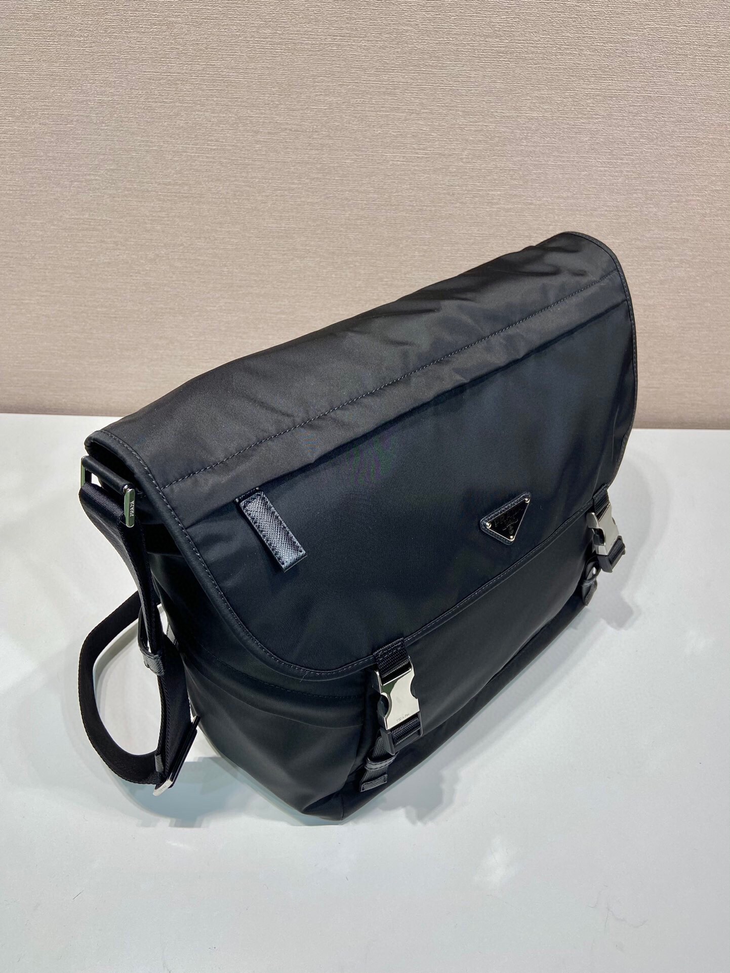Prada Re-Nylon Messenger Bag with Buckle Closure, Black, 30x27.5x14.5cm 4 i1747885867 7959 6