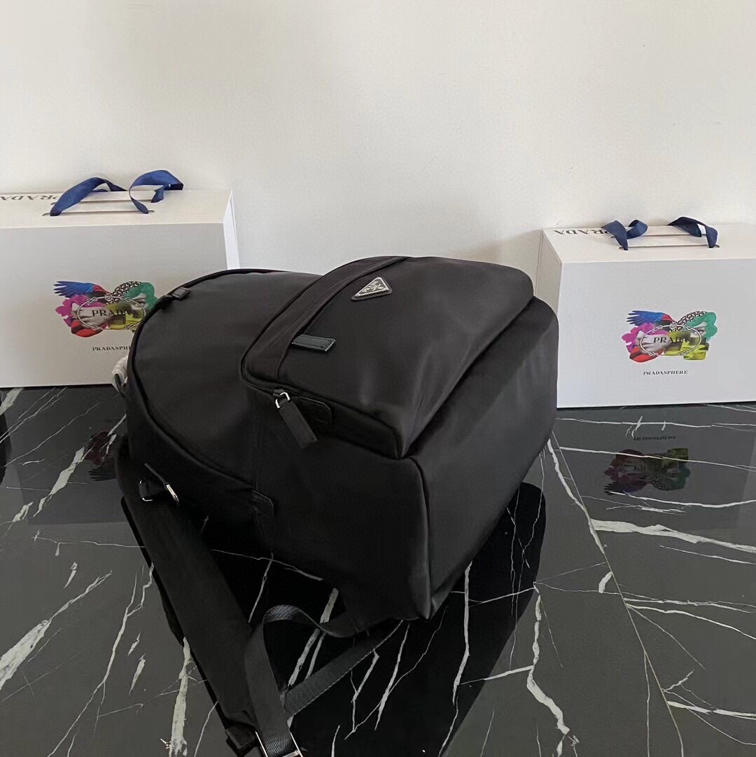 תרי הגב שחור ניילון Prada - קלאסיקה ונוחות בסגנון אחד! 9 i1750311987 3282 8