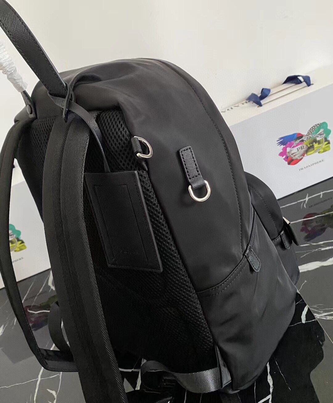תרי הגב שחור ניילון Prada - קלאסיקה ונוחות בסגנון אחד! 8 i1750311987 425 7