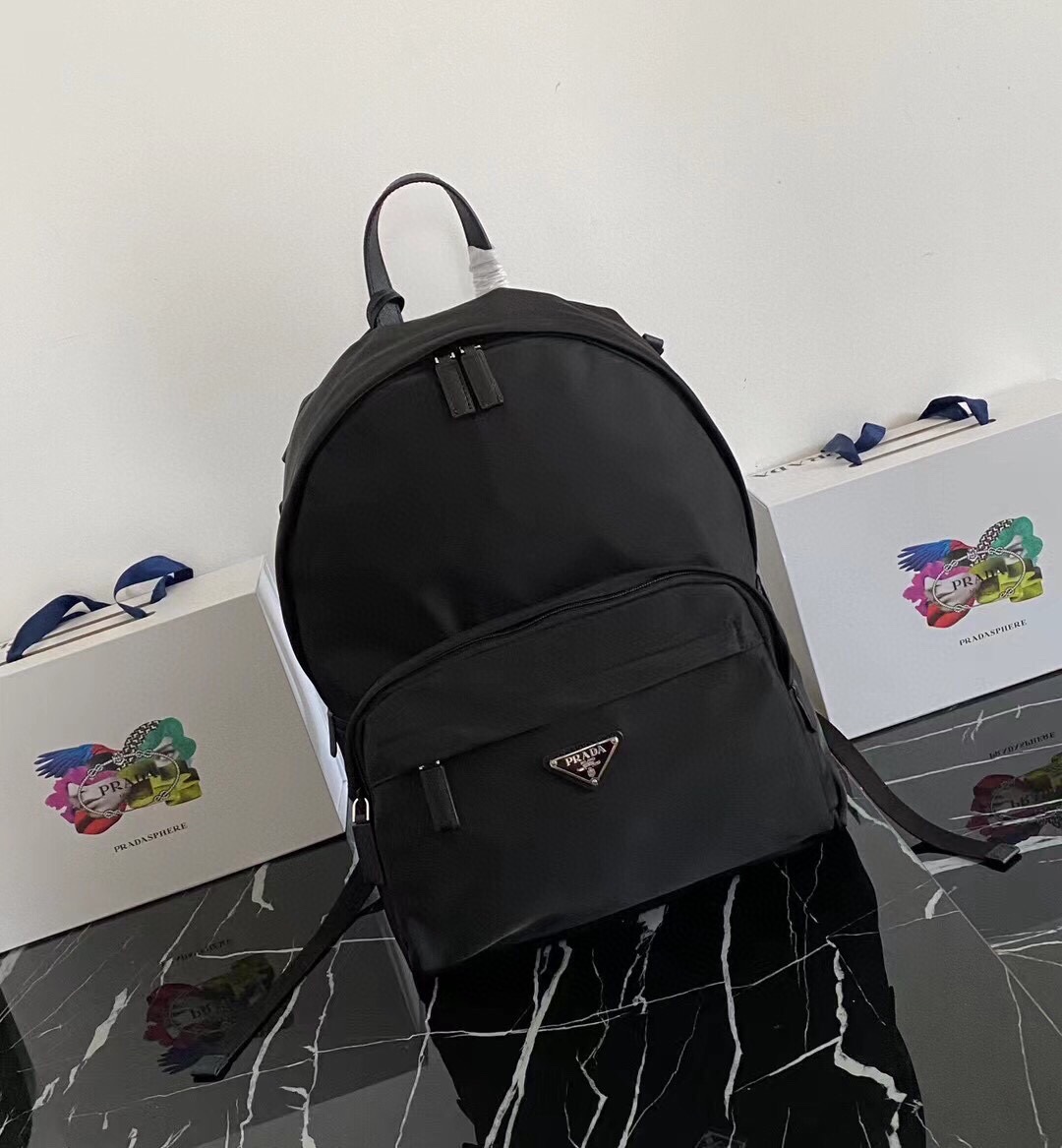 תרי הגב שחור ניילון Prada - קלאסיקה ונוחות בסגנון אחד! 2 i1750311987 7865 5