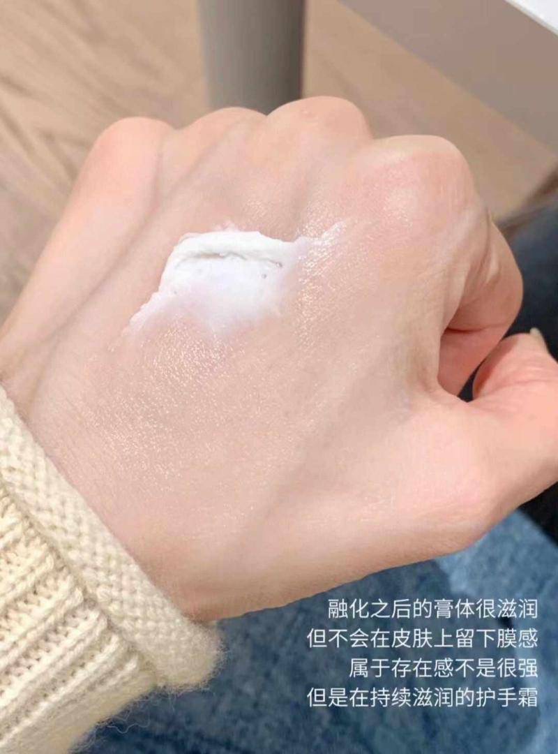 粗糙倒刺远离我!三步秋冬养成软嫩漫画手天一冷皮肤就很干，手皱皱巴巴的干裂、手纹重、关节黑、褶皱! 5