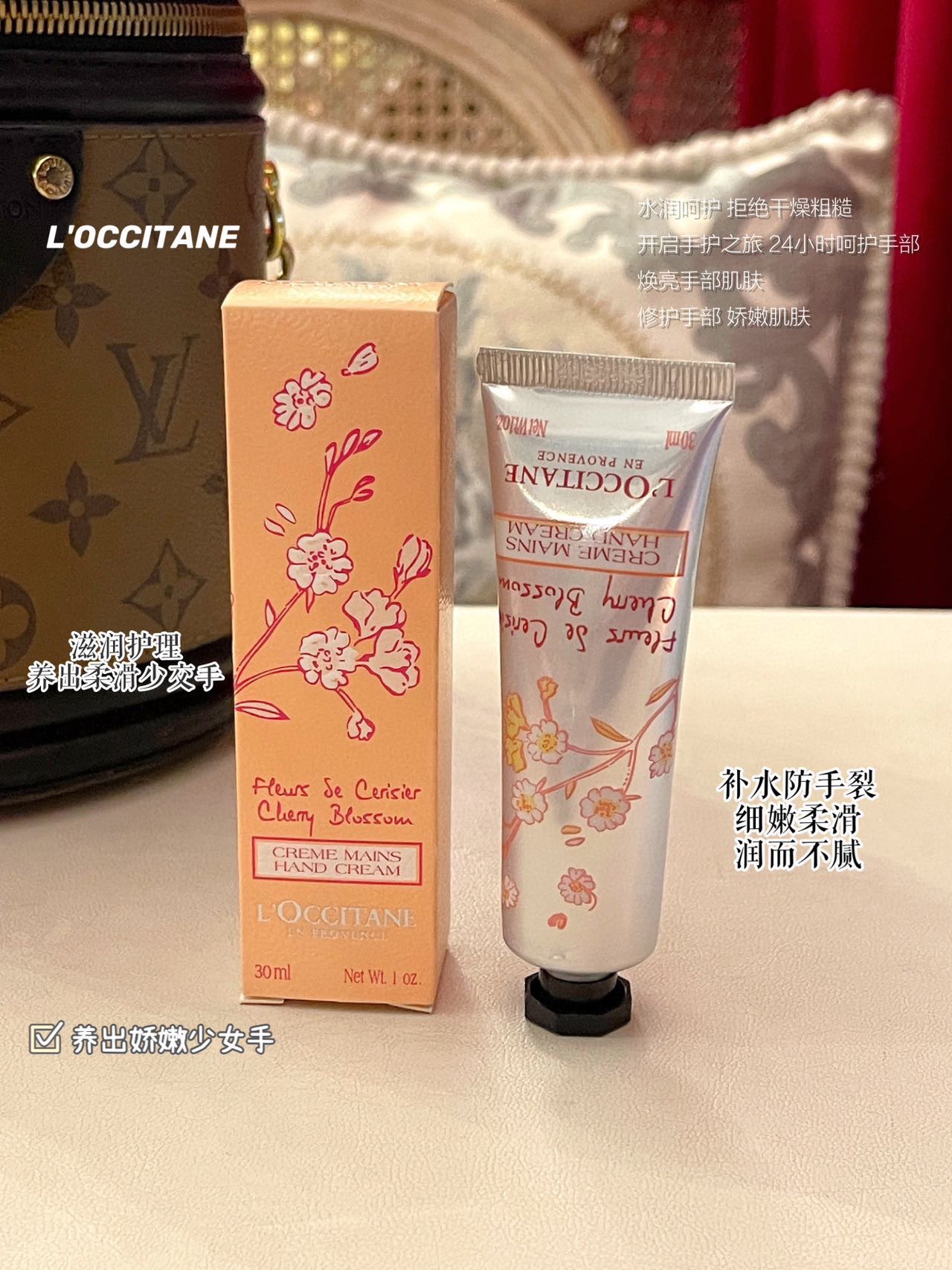 The texture is too moist, refreshing and easy to push awayCompletely non - Comprehensive 8