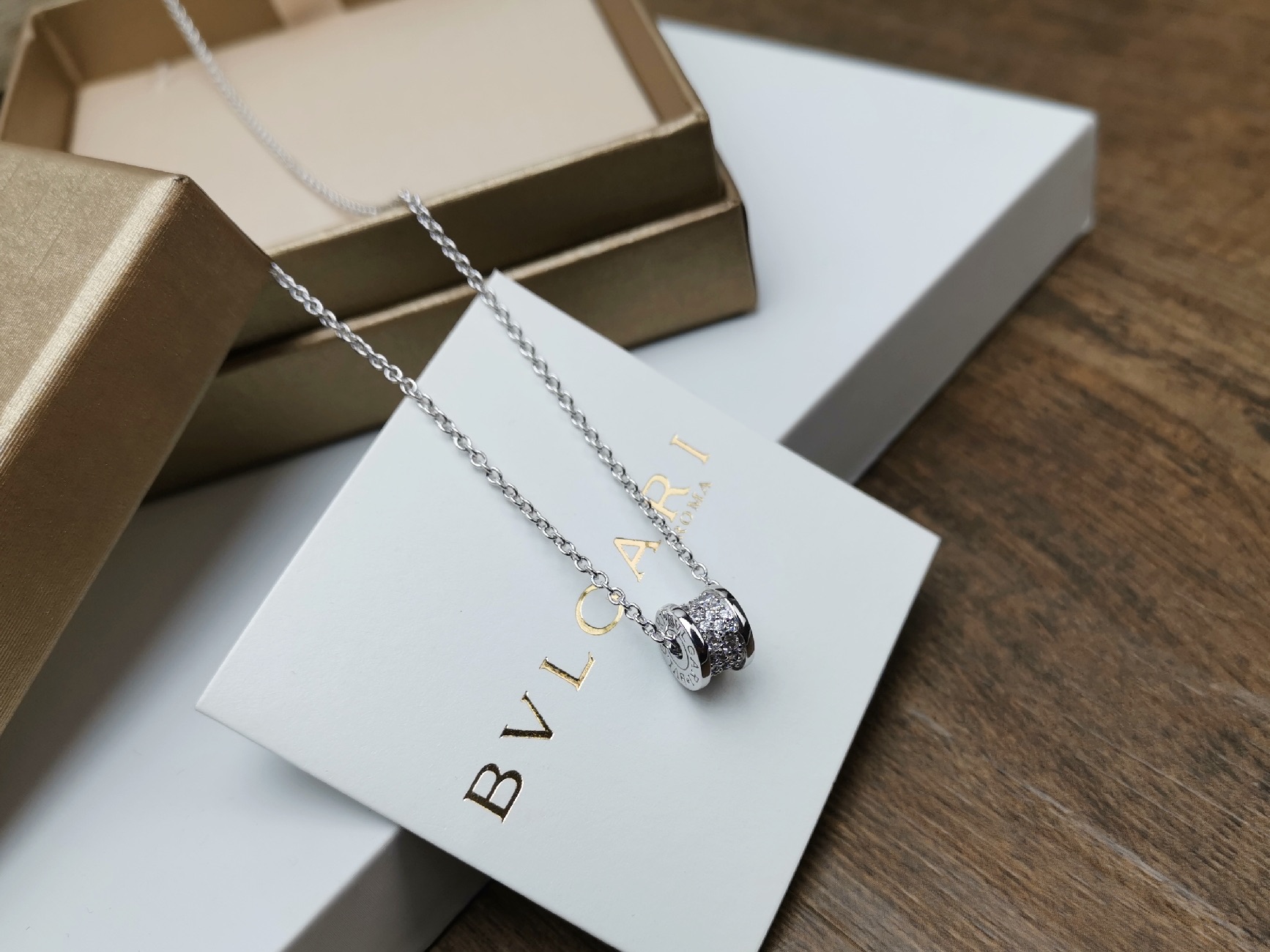 Bvlgari BVLGARI 宝格丽 满钻小号 小蛮腰项链 款里的战斗机 一直都是我们家 亚金精工版