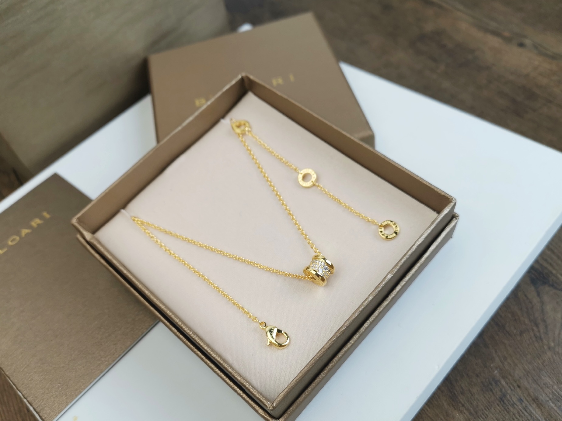 Bvlgari BVLGARI 宝格丽 满钻小号 小蛮腰项链 款里的战斗机 一直都是我们家 亚金精工版