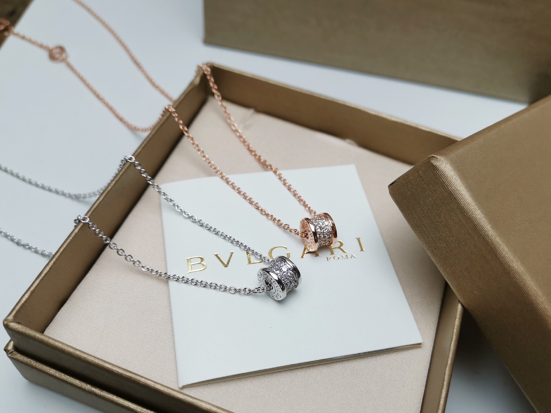 Bvlgari BVLGARI 宝格丽 满钻小号 小蛮腰项链 款里的战斗机 一直都是我们家 亚金精工版