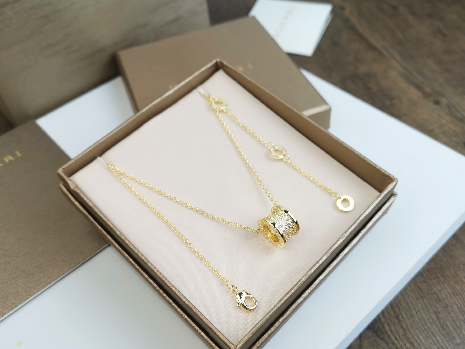 Bvlgari BVLGARI宝格丽B ZERO1系列满钻