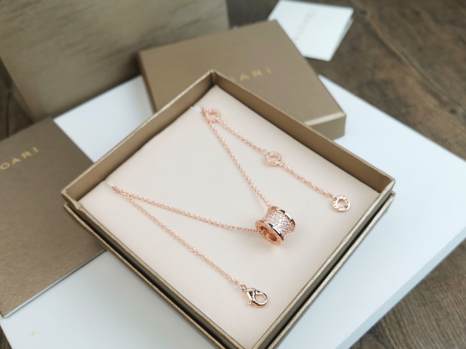 Bvlgari BVLGARI宝格丽B ZERO1系列满钻