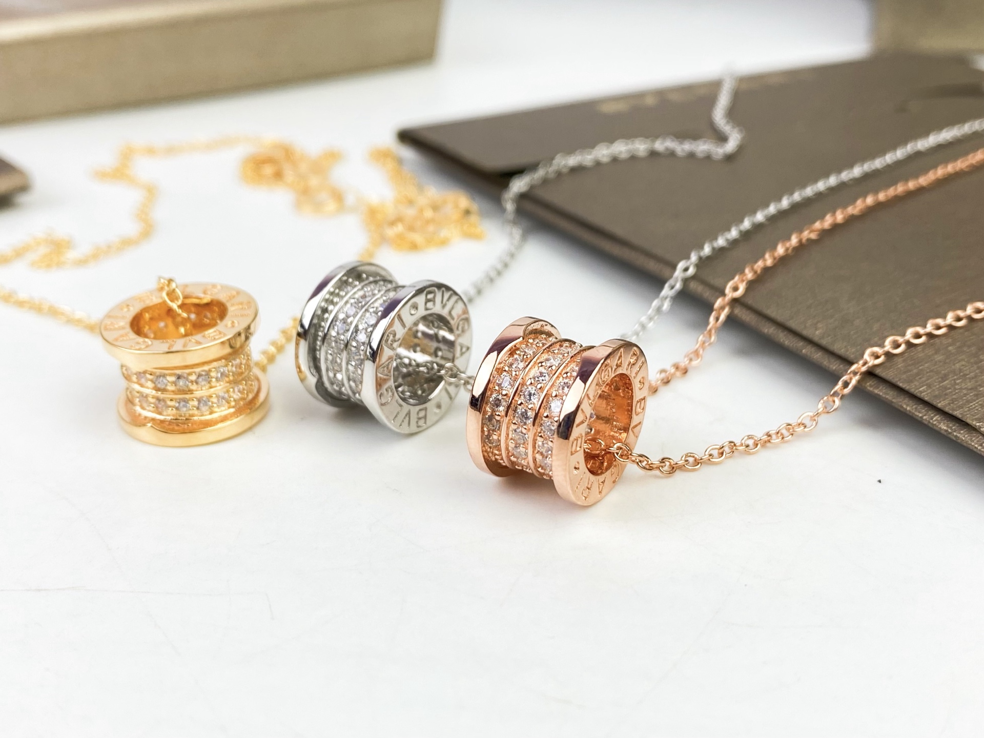 Bvlgari BVLGARI宝格丽B ZERO1系列三环满钻项链