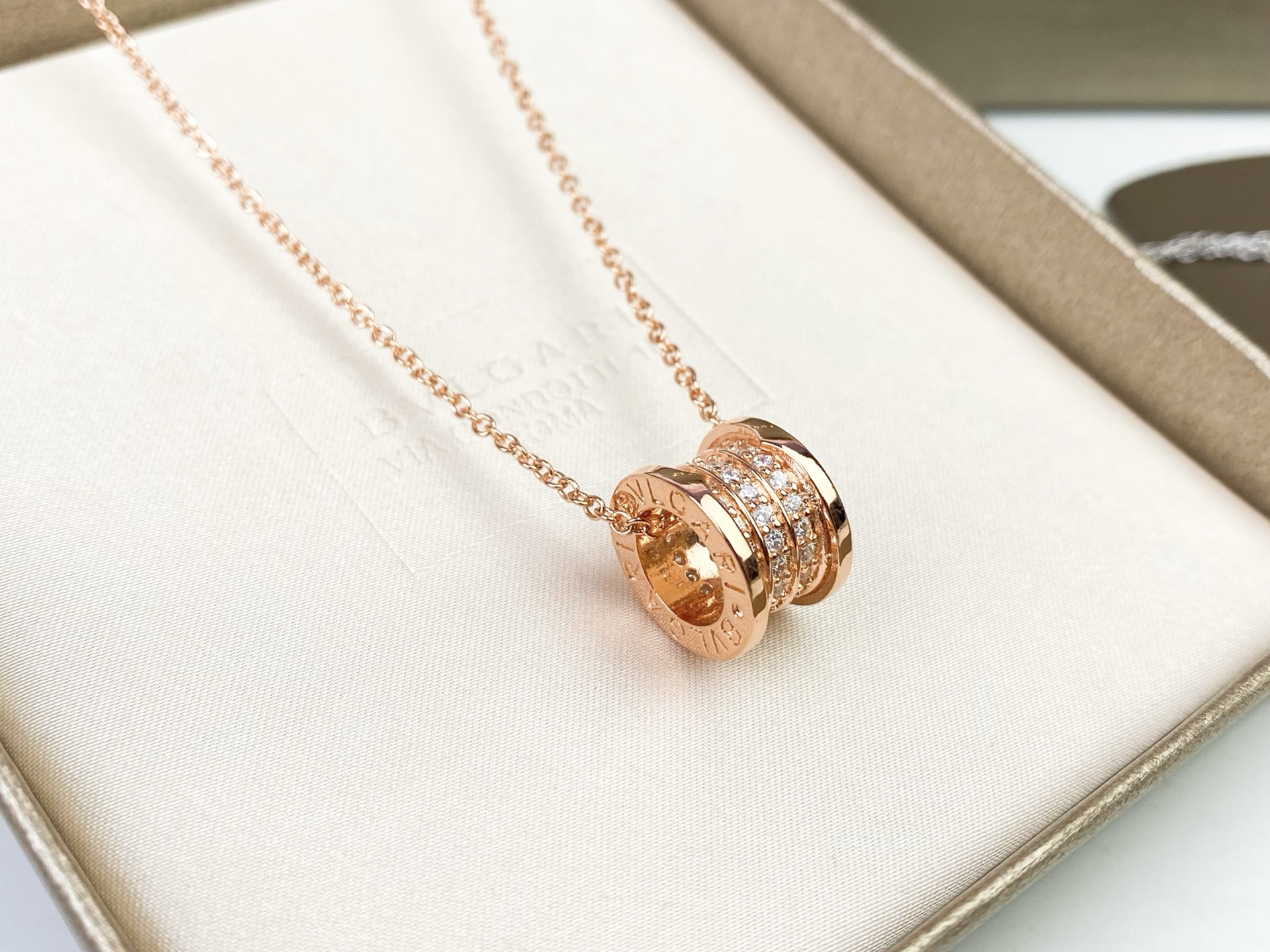 Bvlgari BVLGARI宝格丽B ZERO1系列三环满钻项链