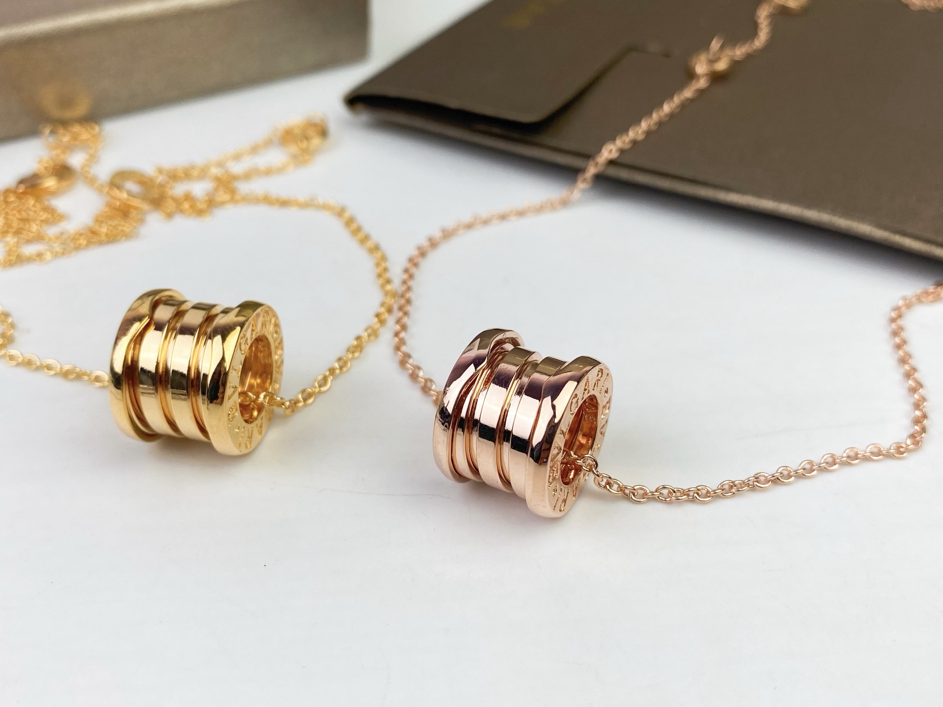 Bvlgari BVLGARI宝格丽B ZERO1系列弹簧项链