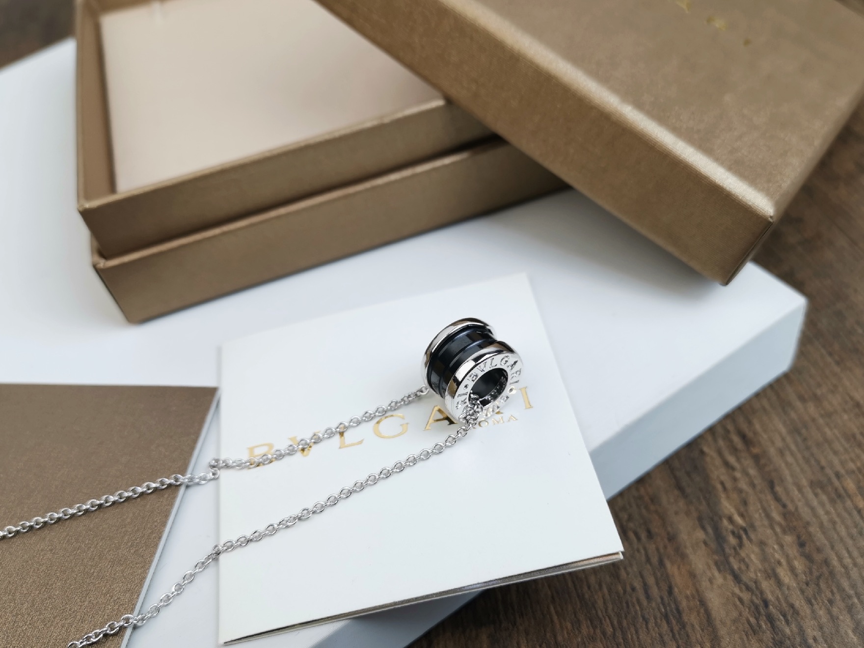 Bvlgari BVLGARI宝格丽慈善版黑陶瓷项链