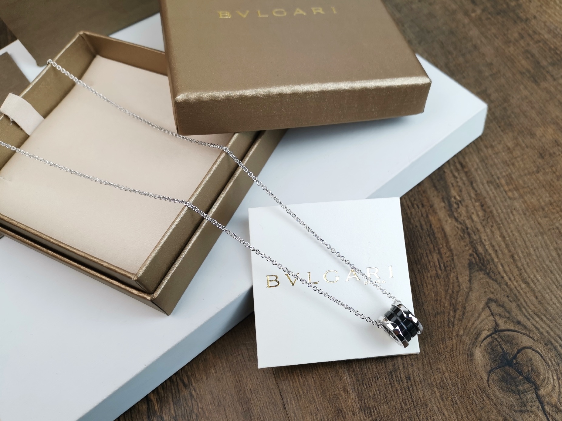 Bvlgari BVLGARI宝格丽慈善版黑陶瓷项链