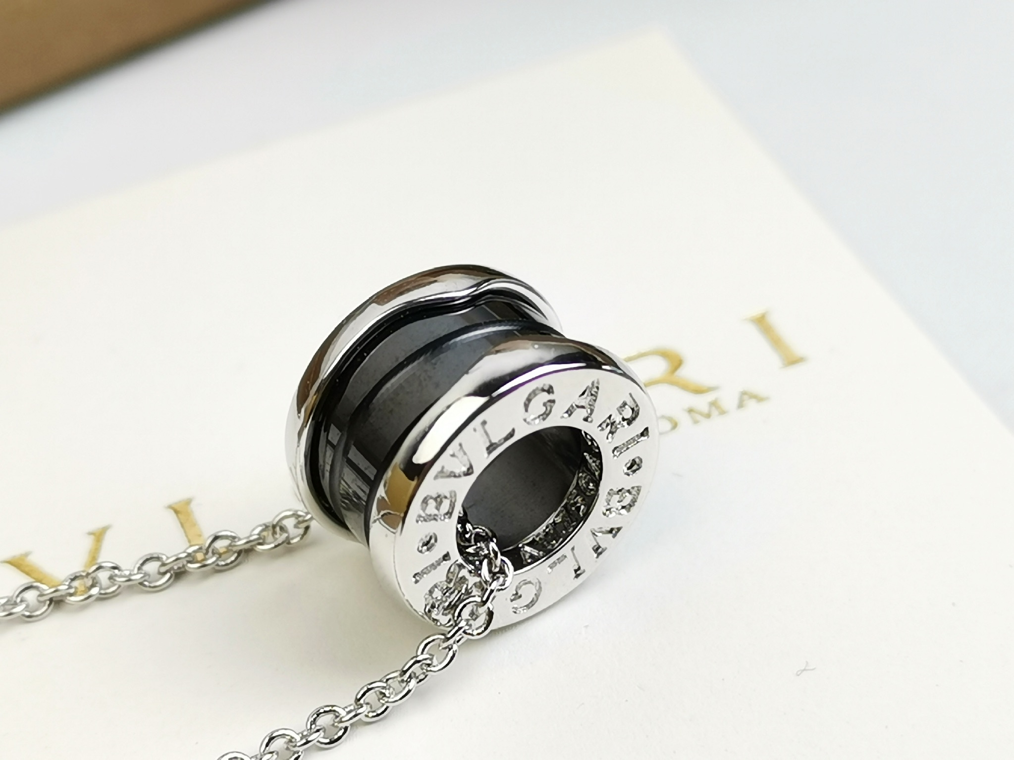Bvlgari BVLGARI宝格丽慈善版黑陶瓷项链