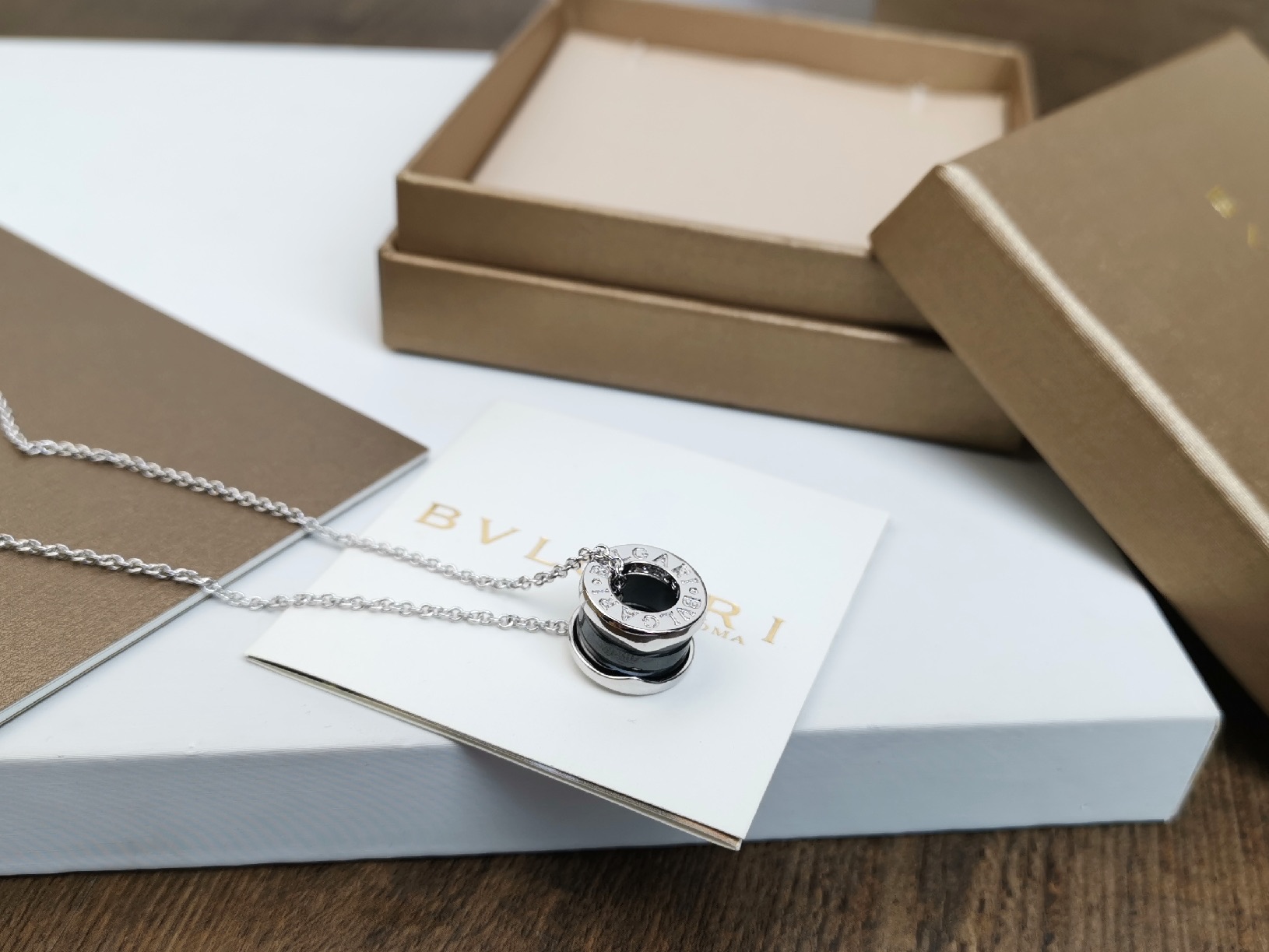 Bvlgari BVLGARI宝格丽慈善版黑陶瓷项链