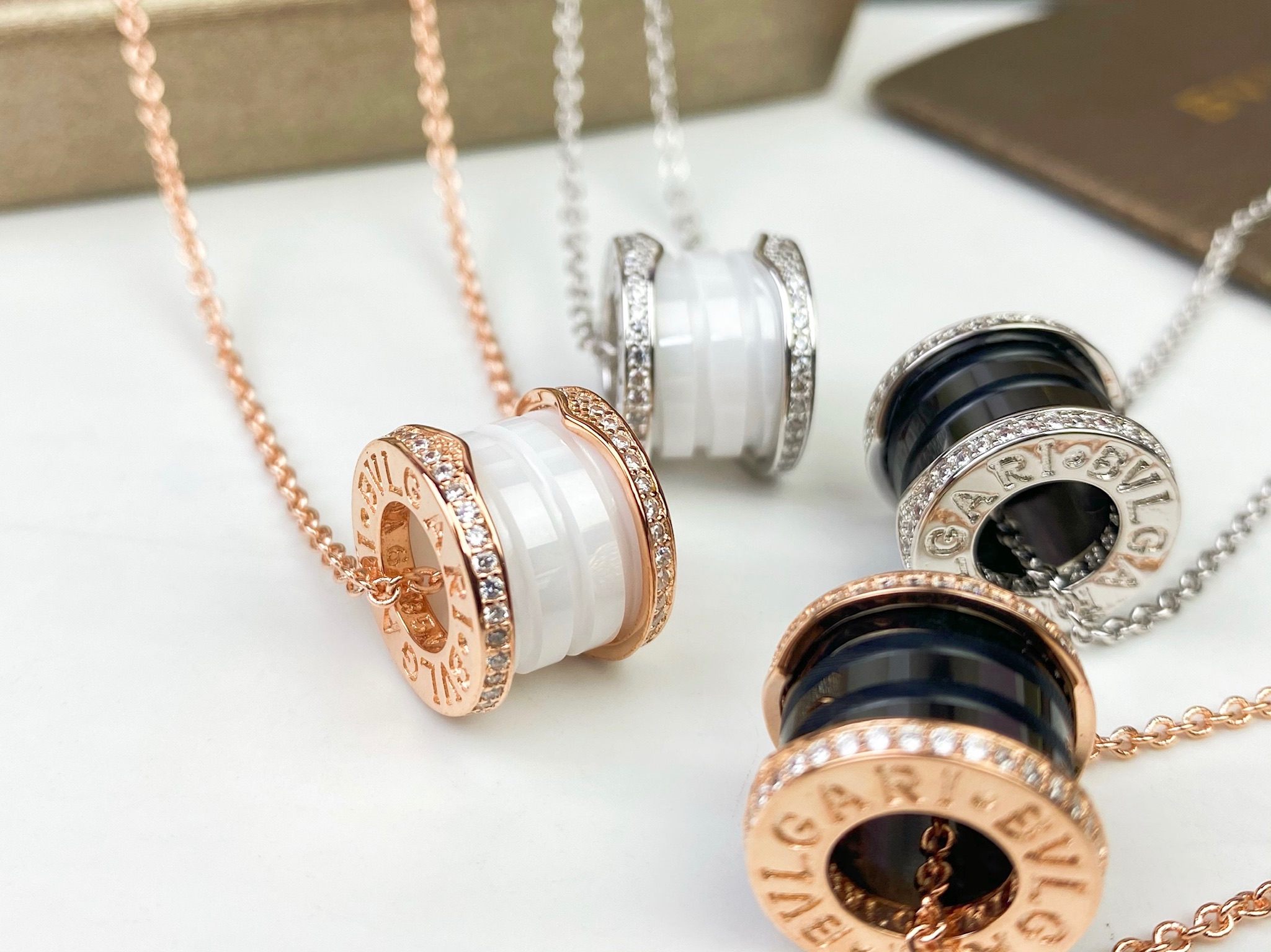 Bvlgari BVLGARI宝格丽B ZERO1系列带钻陶瓷项链