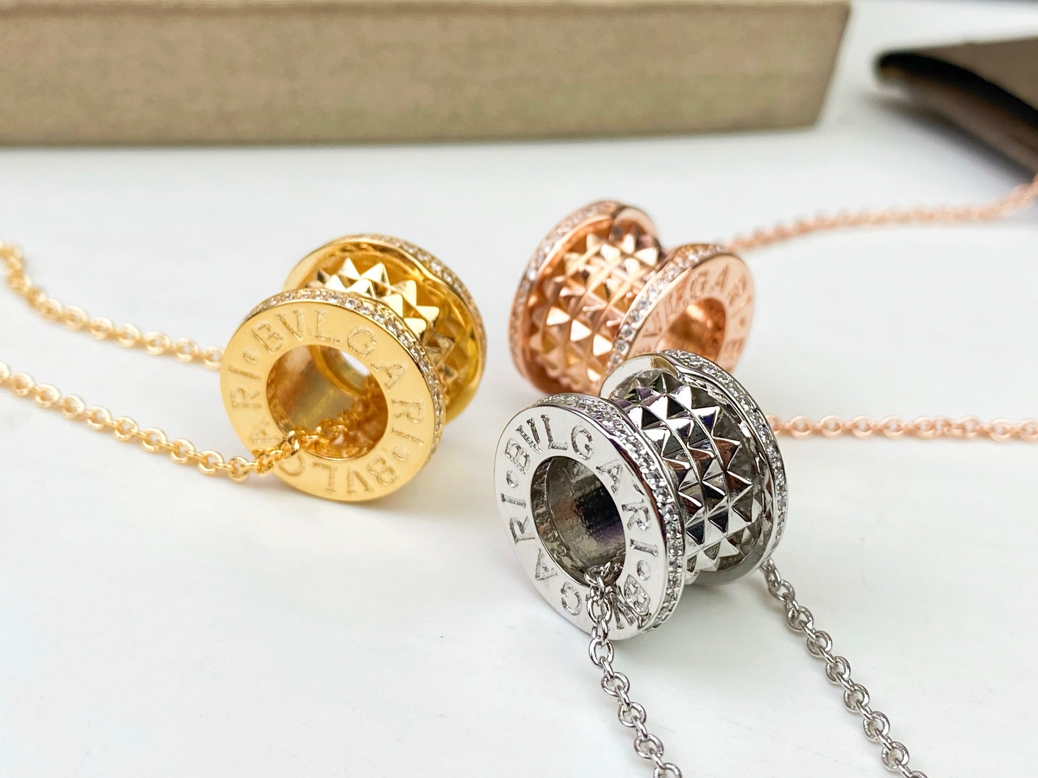 Bvlgari New 宝格丽B zero 1