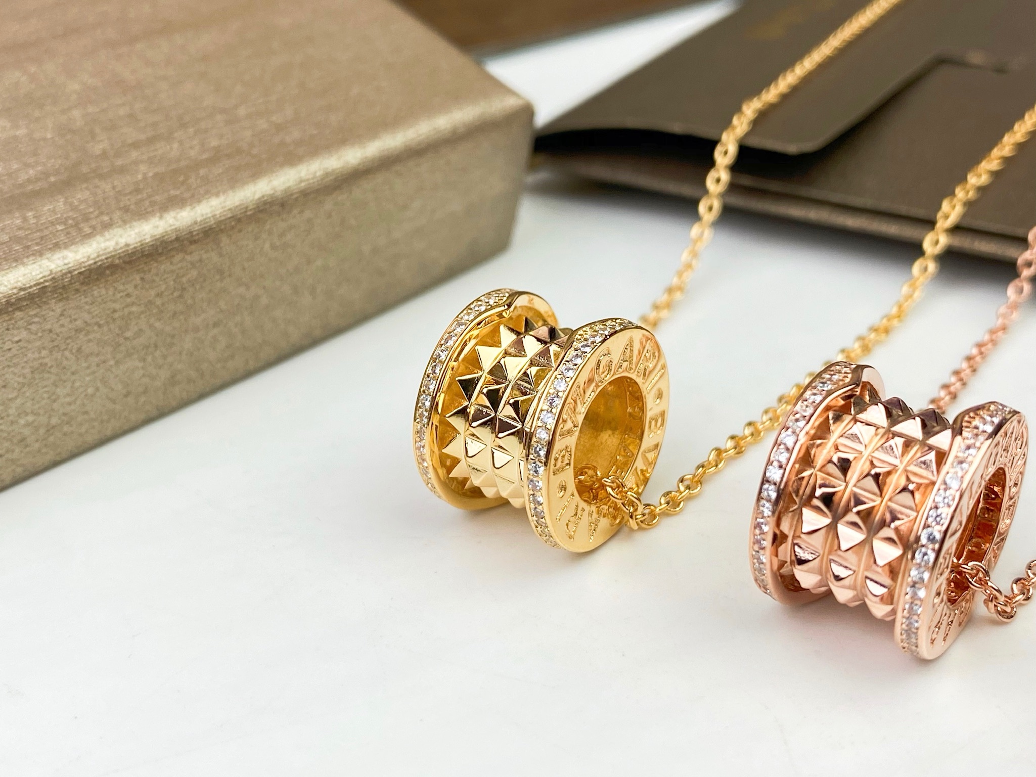Bvlgari New 宝格丽B zero 1