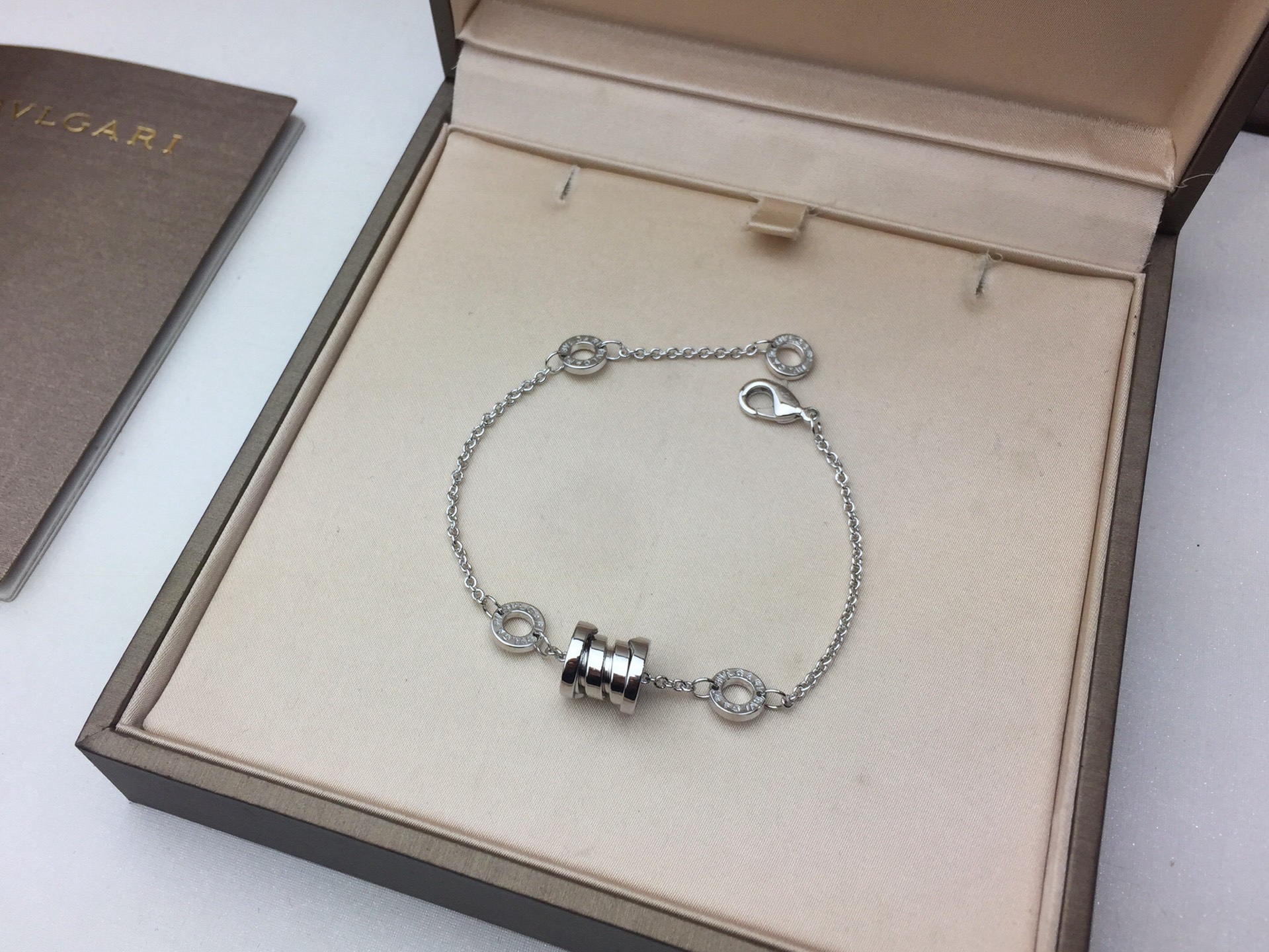 Bvlgari BVLGARI宝格丽B ZERO1系列弹簧手链