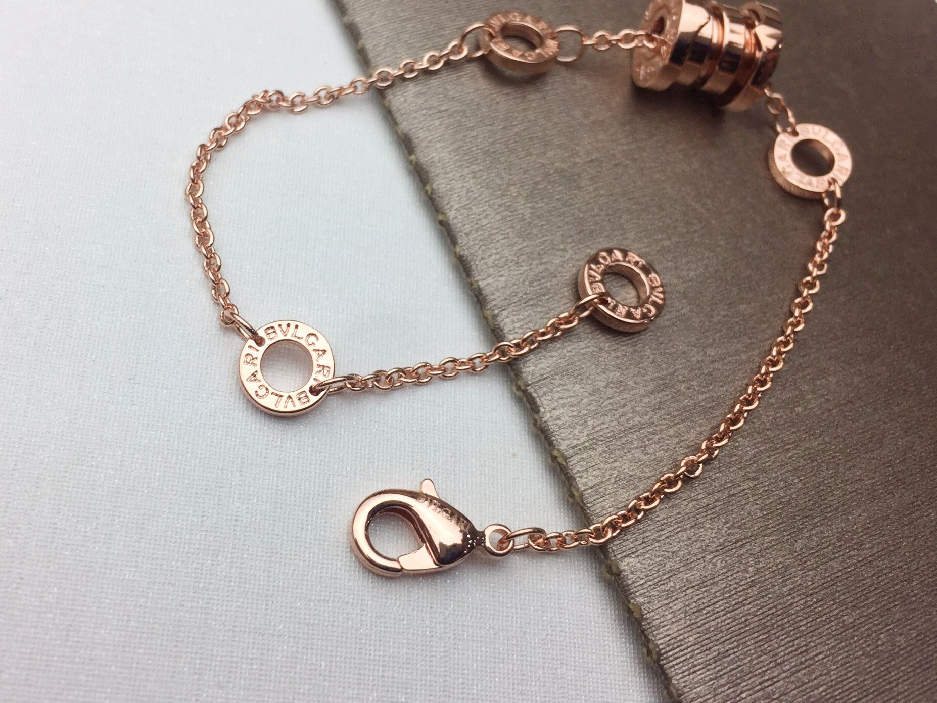 Bvlgari BVLGARI宝格丽B ZERO1系列弹簧手链