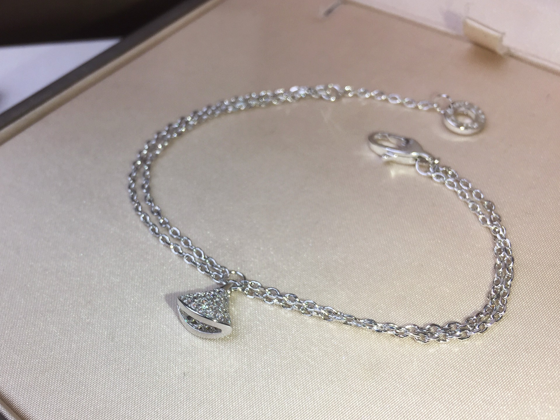 Bvlgari BVLGARI 宝格丽满钻手链