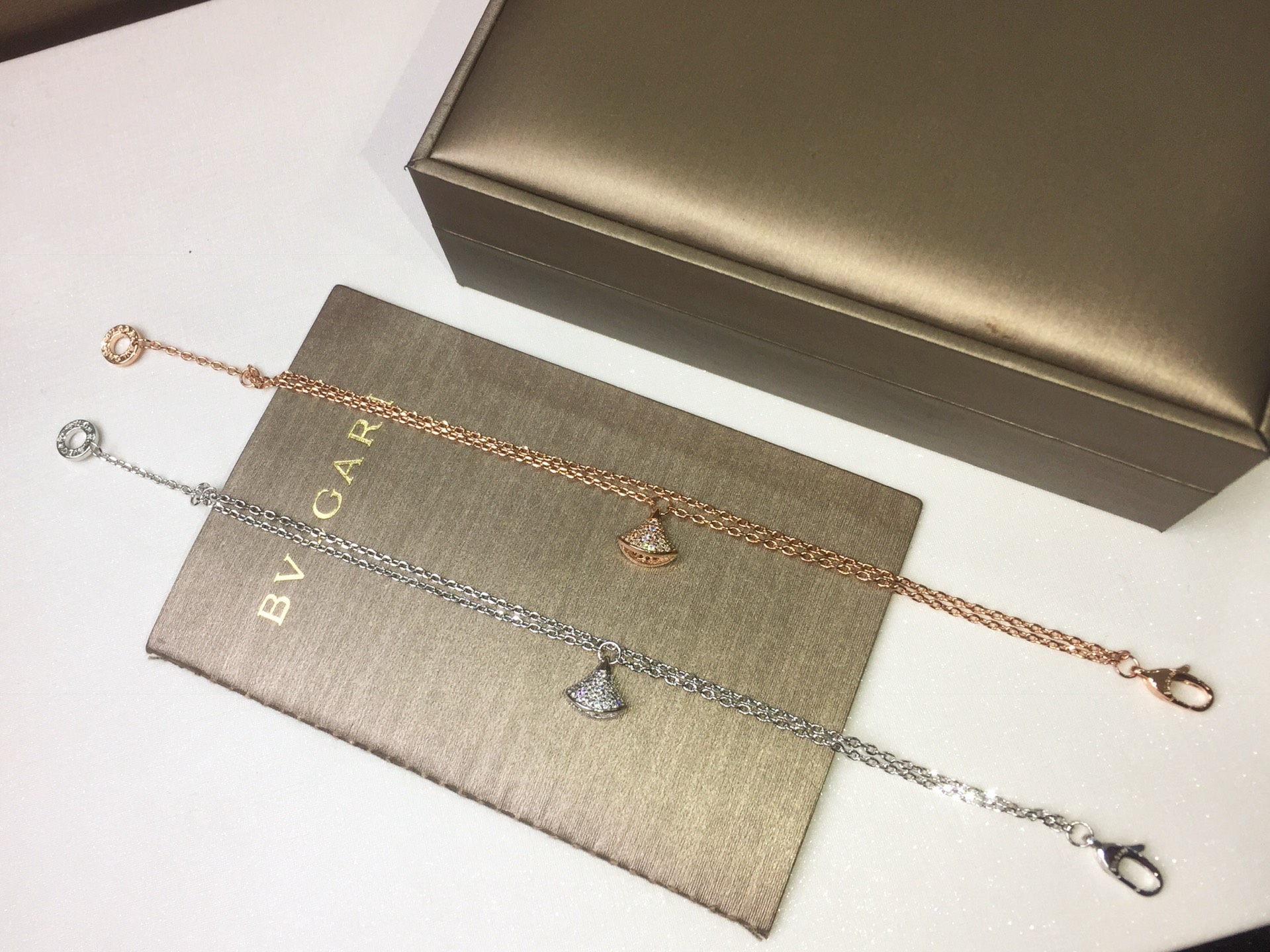 Bvlgari BVLGARI 宝格丽满钻手链
