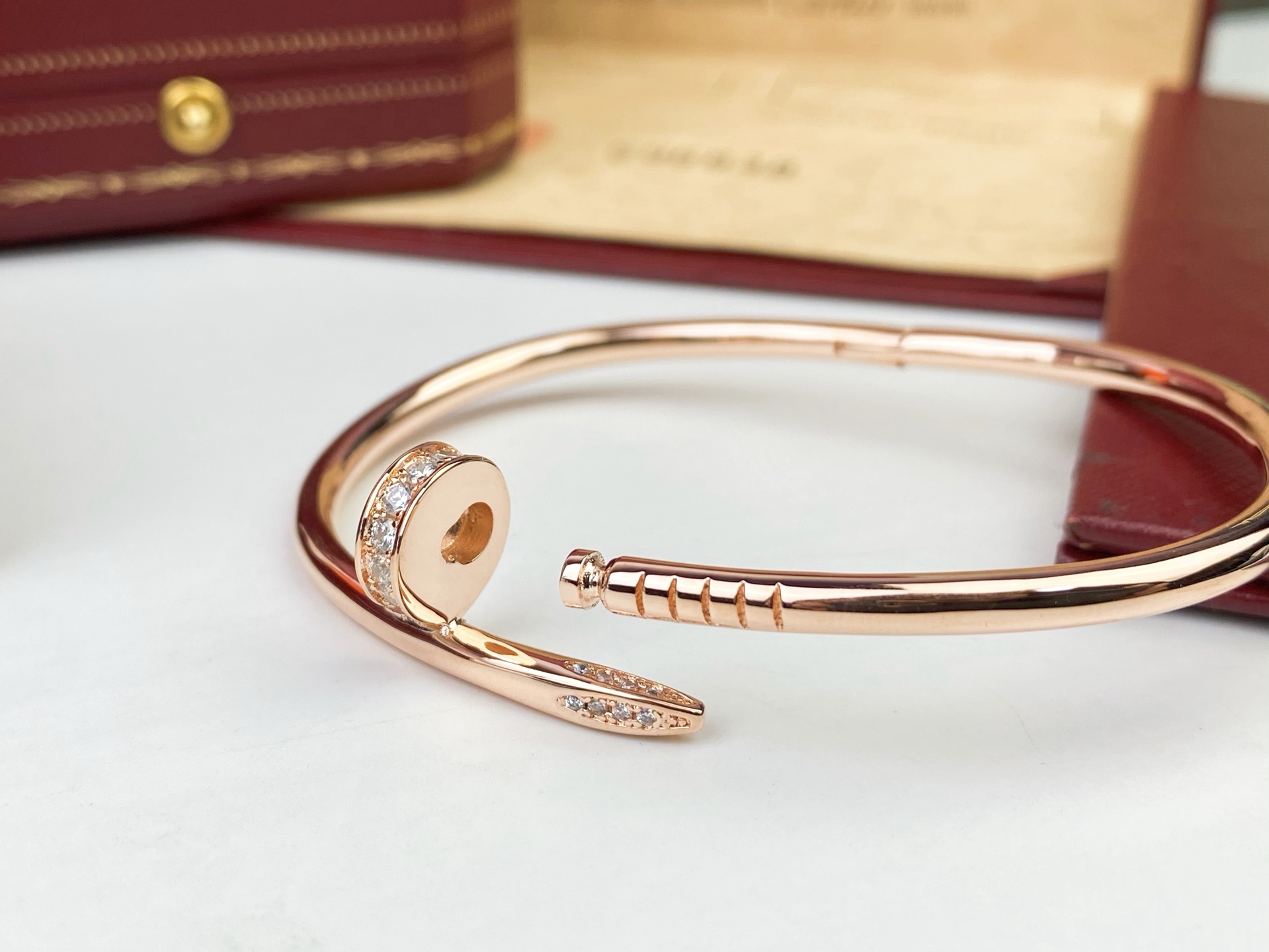 Cartier Cartier 卡地亚头尾镶钻钉子手镯
