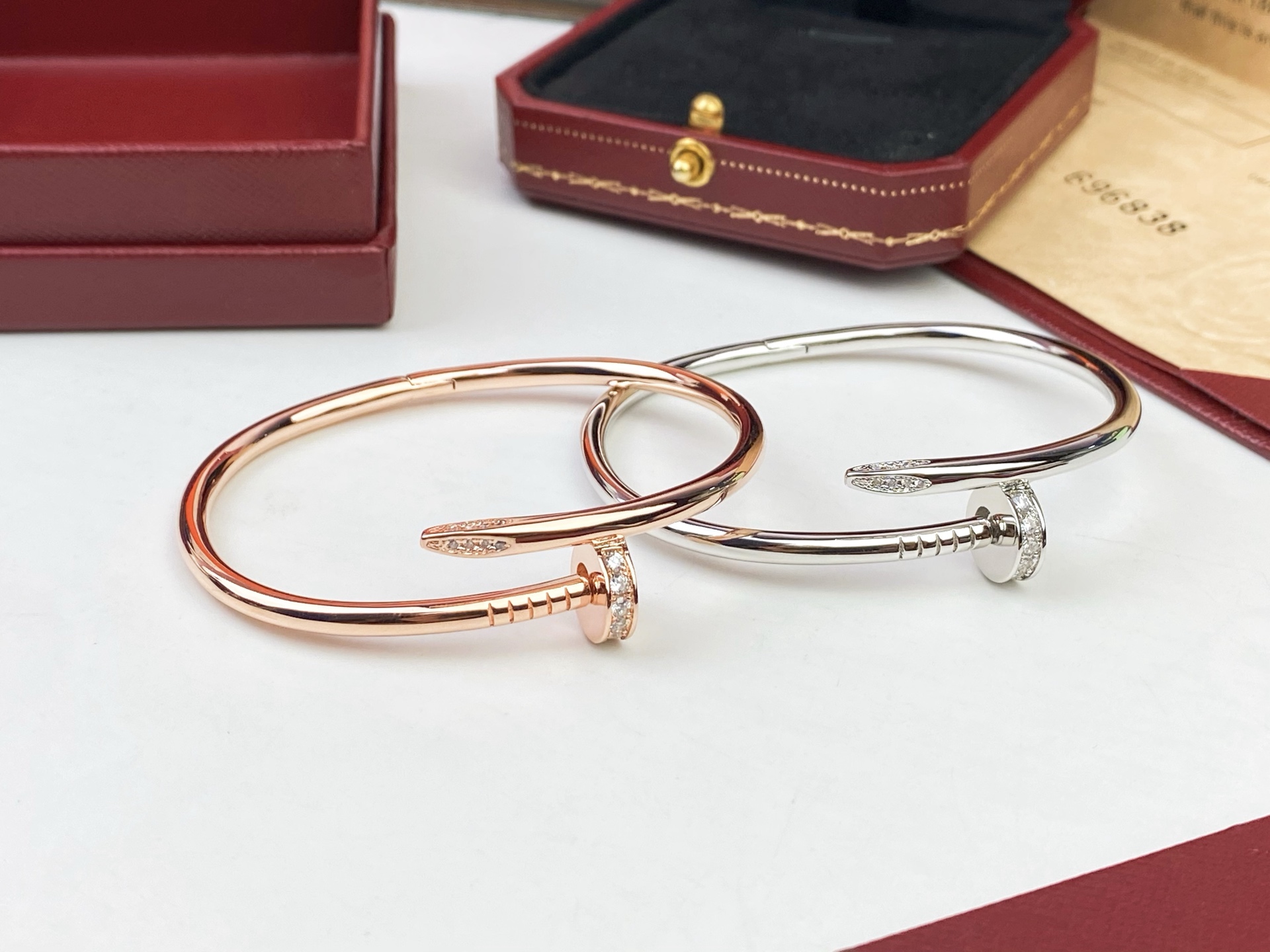 Cartier Cartier 卡地亚头尾镶钻钉子手镯