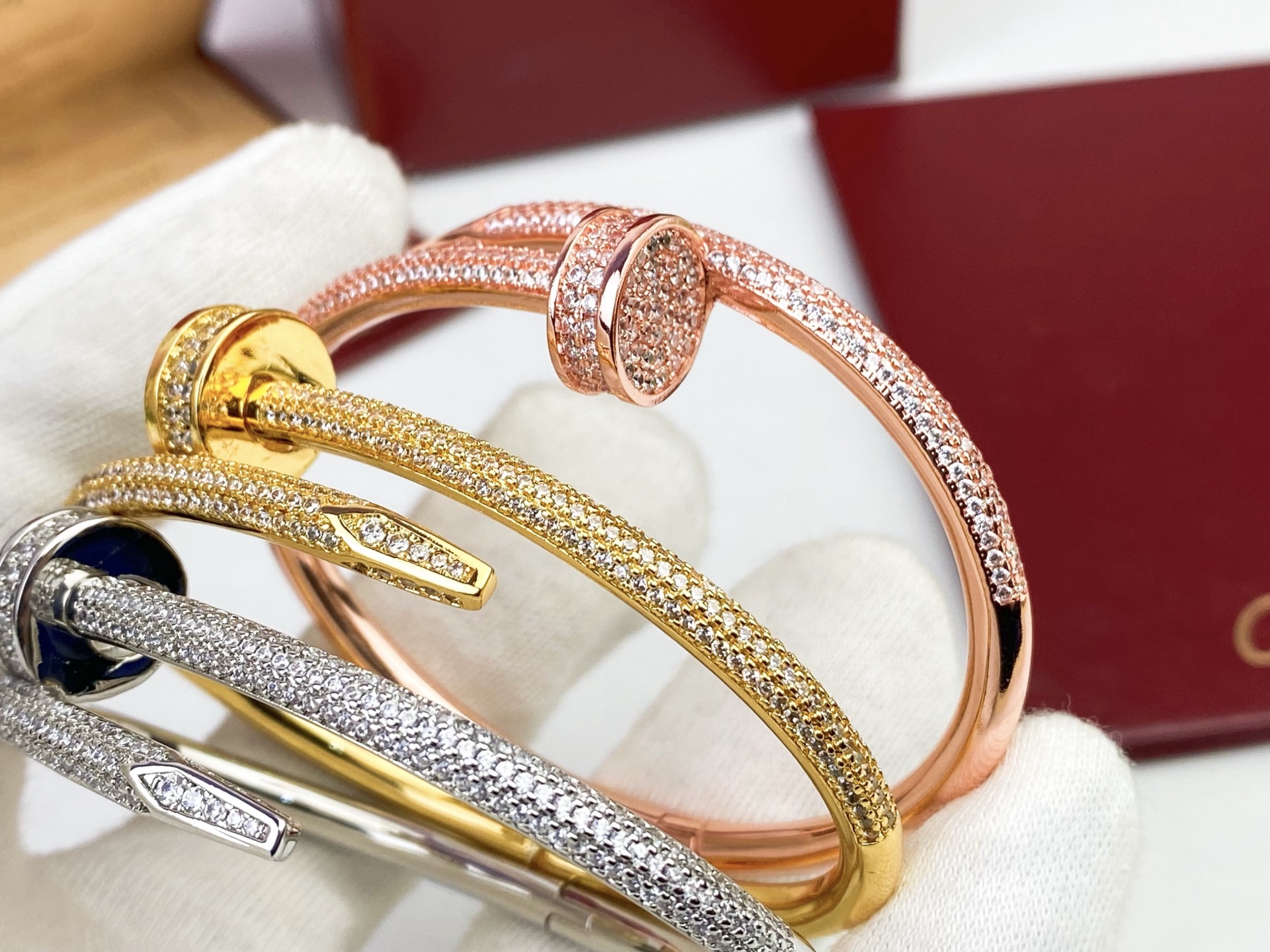 Cartier Cartier 卡地亚半圈满钻钉子手镯