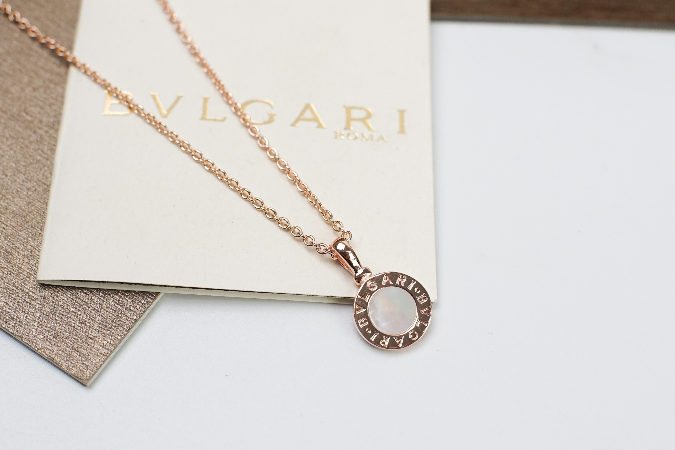 Bvlgari BVLGARI宝格丽贝壳项链 白贝母跟“I