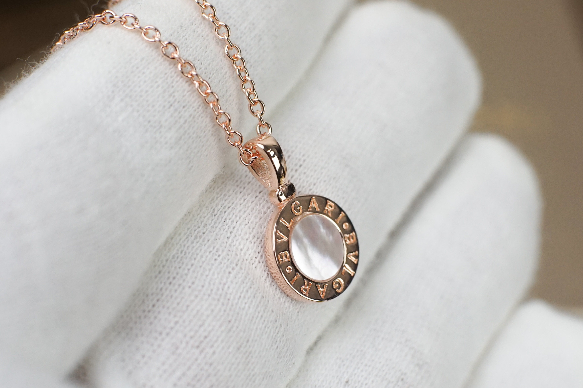 Bvlgari BVLGARI宝格丽贝壳项链 白贝母跟“I