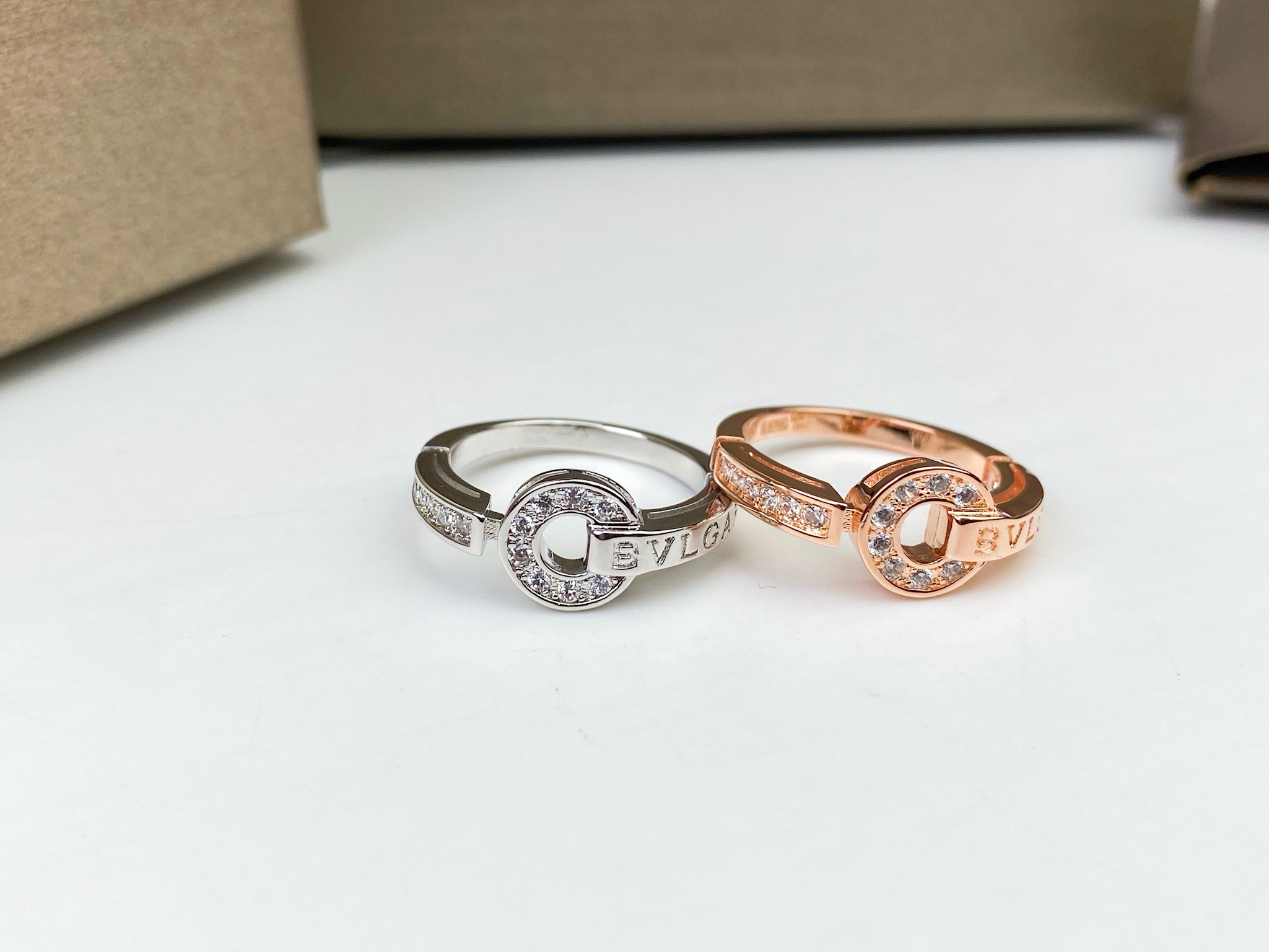 Bvlgari BVLGARI宝格丽圆环钻石戒指